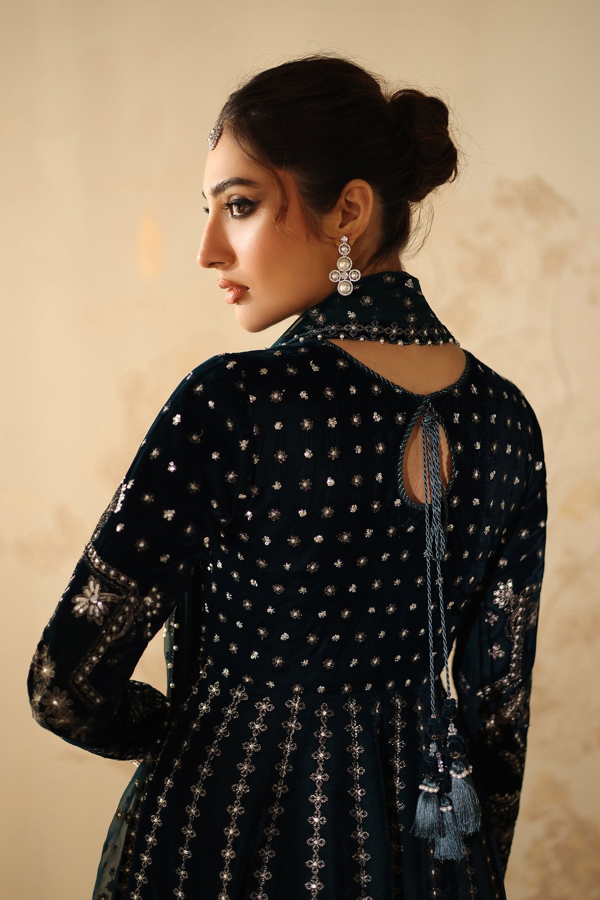 EMBROIDERED VELVET SF-4318
