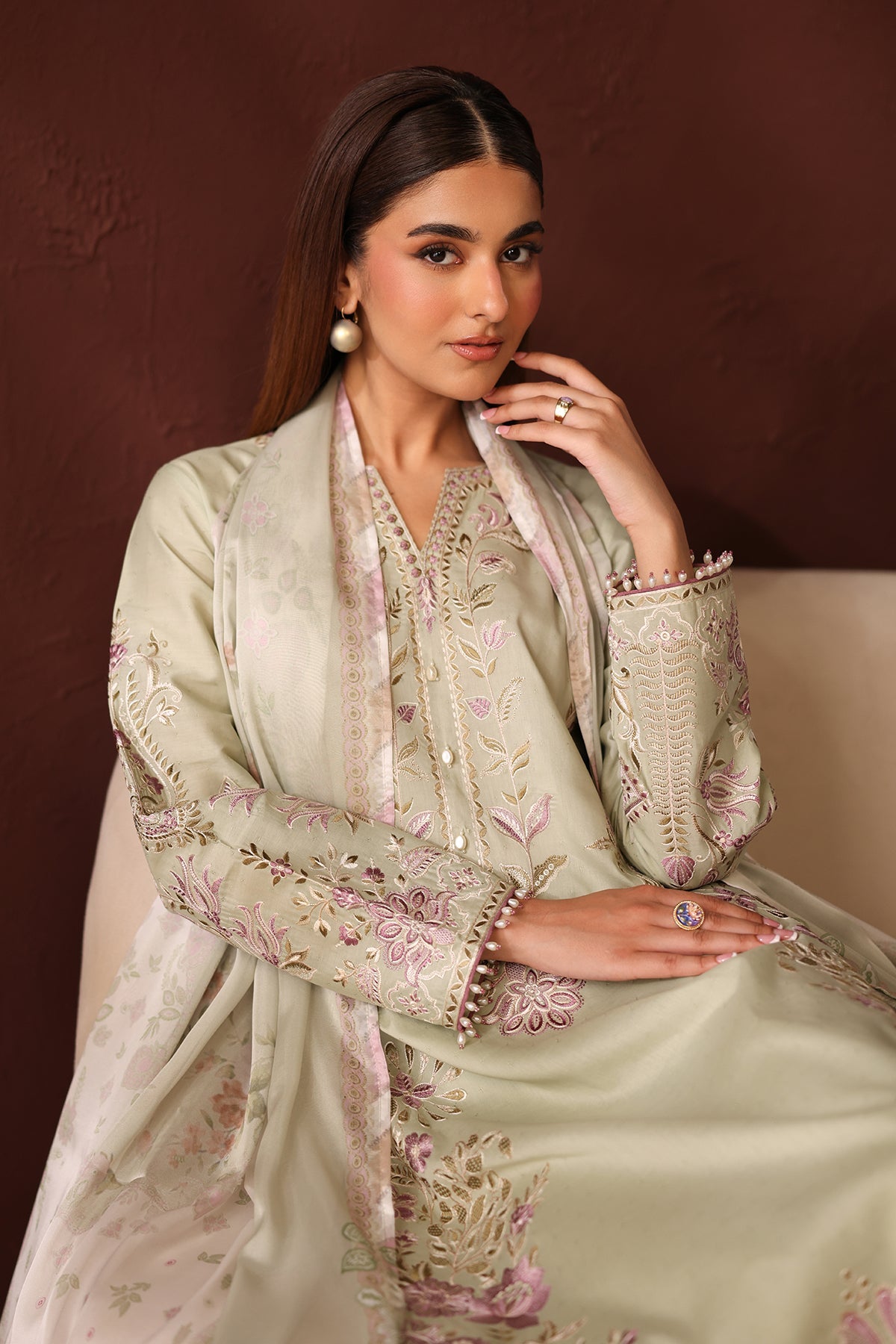 EMBROIDERED LAWN UF-4482