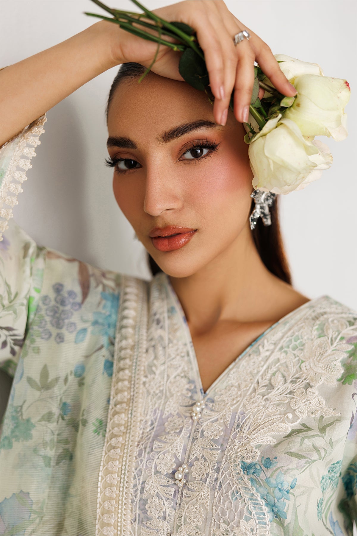 EMBROIDERED LAWN SF-4417