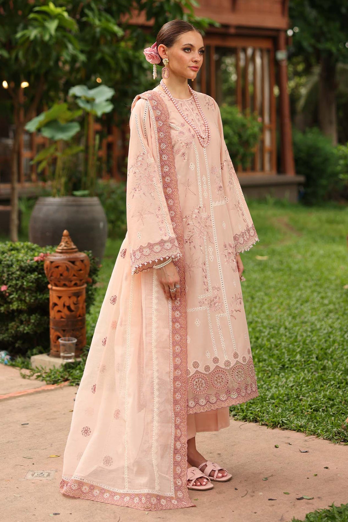 EMBROIDERED LAWN SF-4261