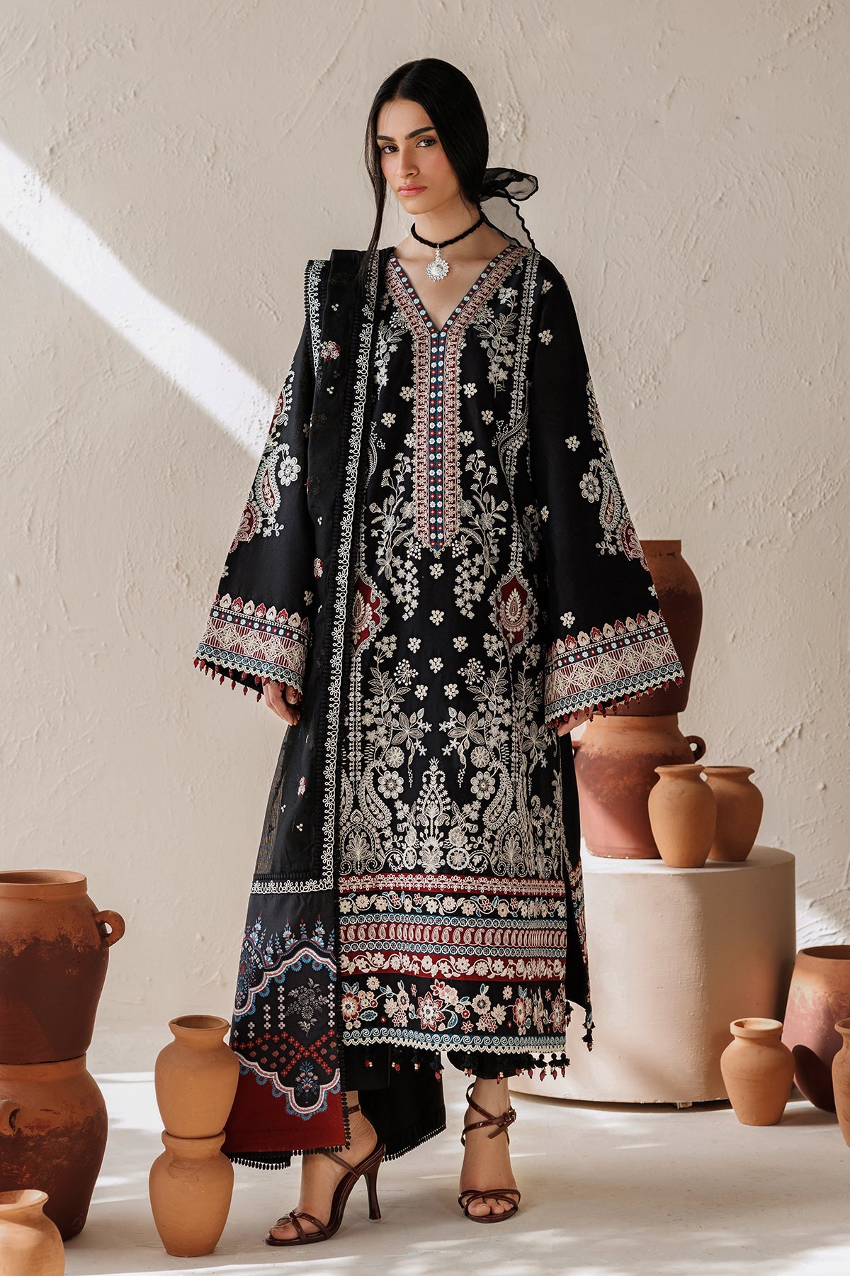 EMBROIDERED LAWN UF-4519