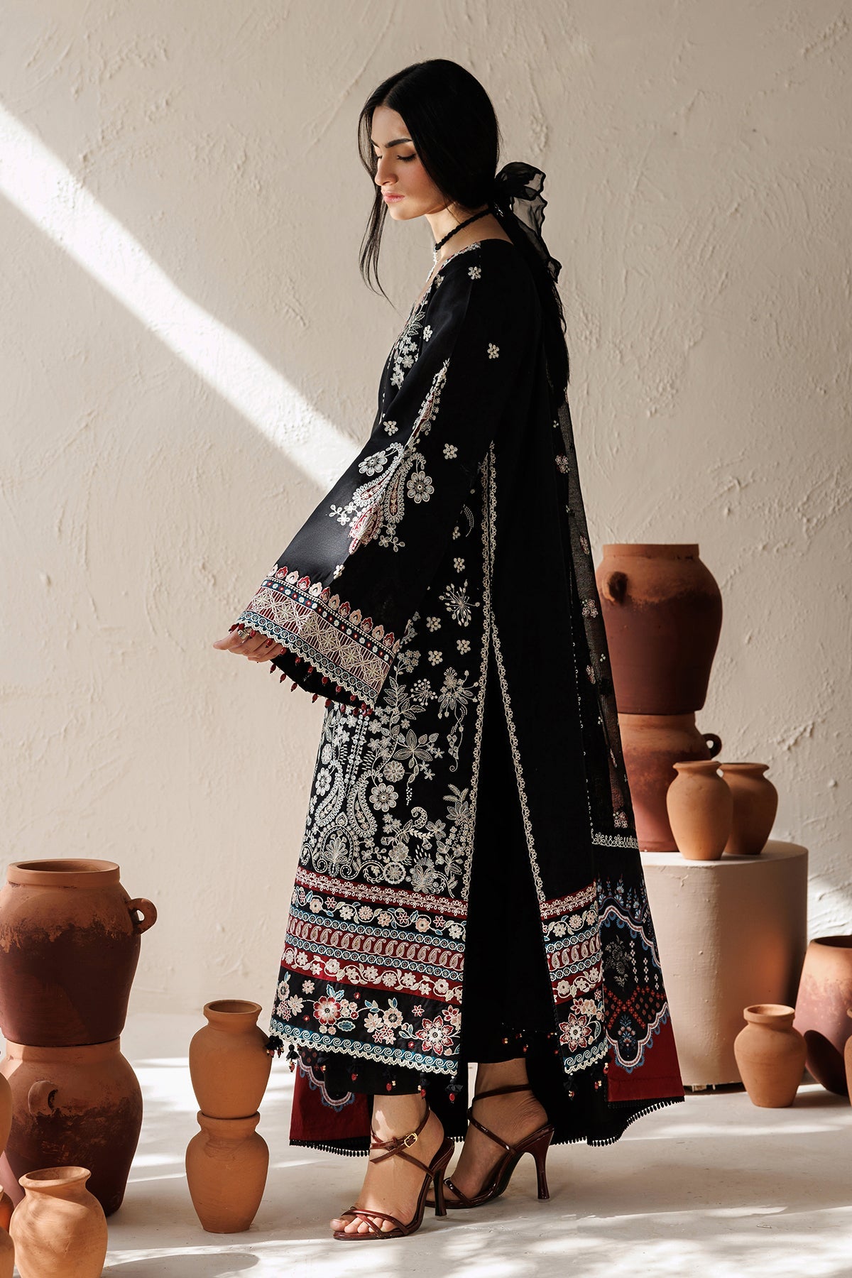 EMBROIDERED LAWN UF-4519