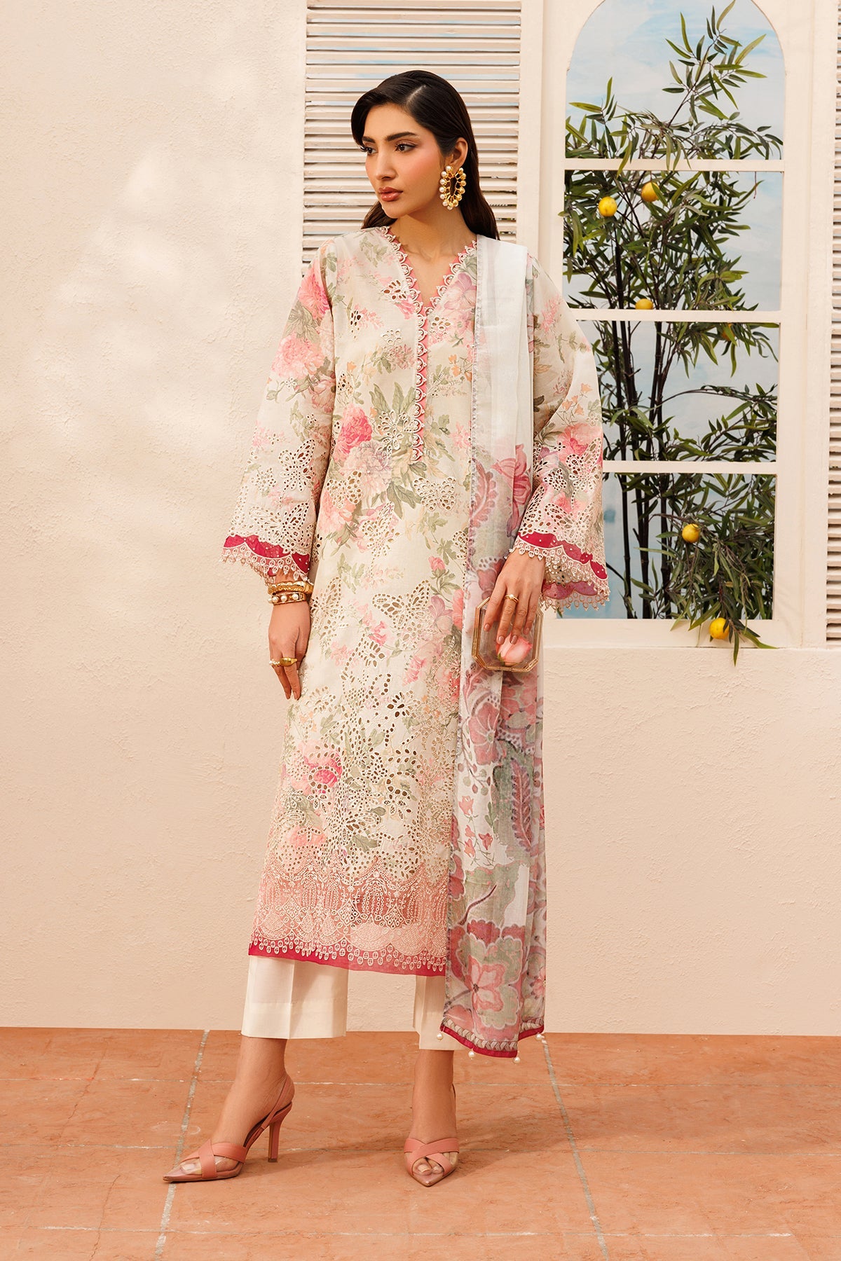 EMBROIDERED LAWN UF-4397