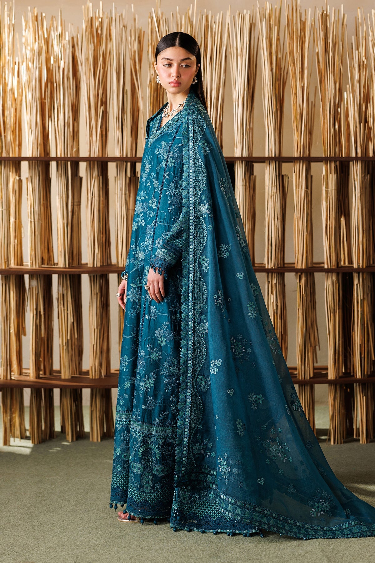 EMBROIDERED LAWN EL26-D04 STITCHED