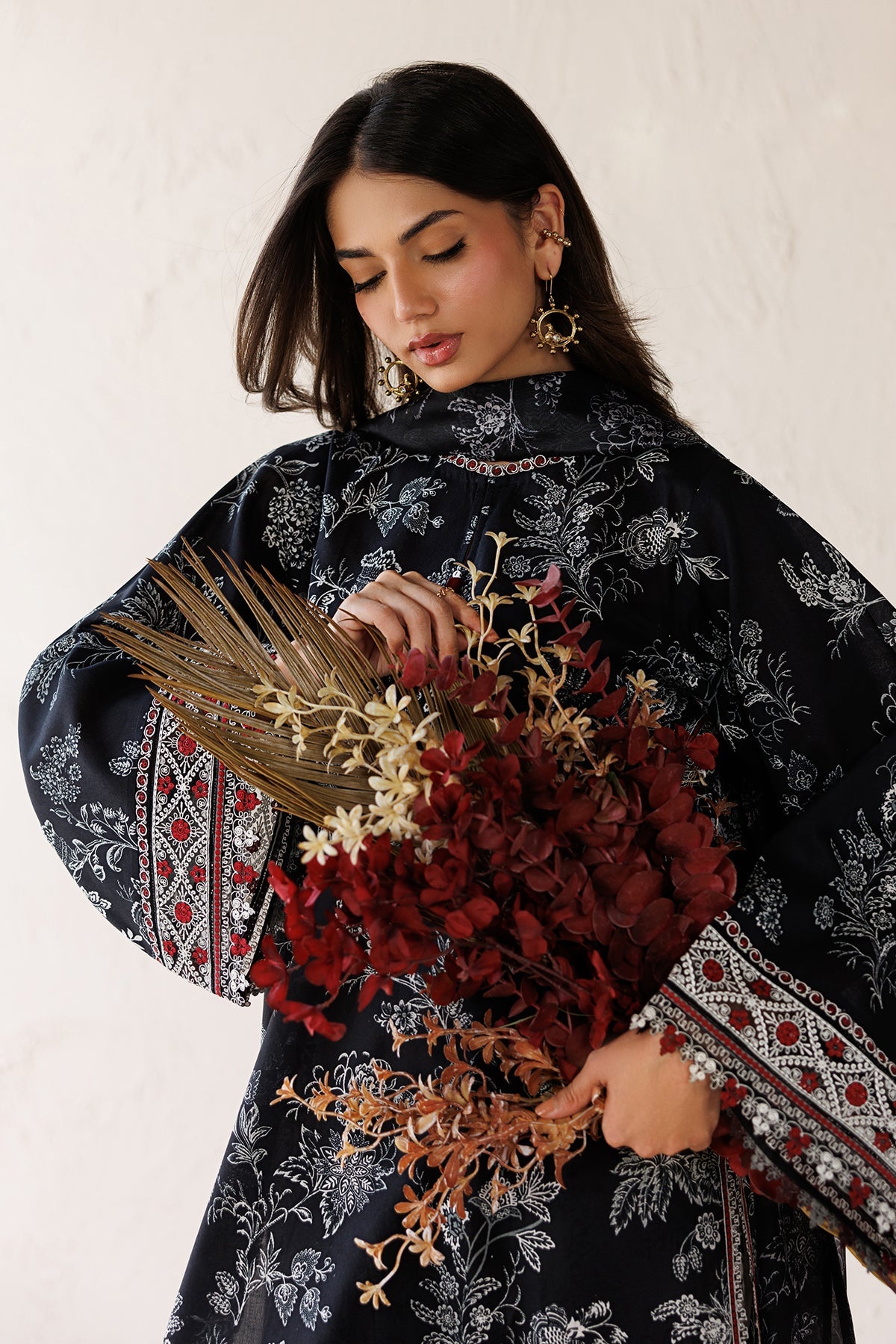 EMBROIDERED LAWN UF-4514