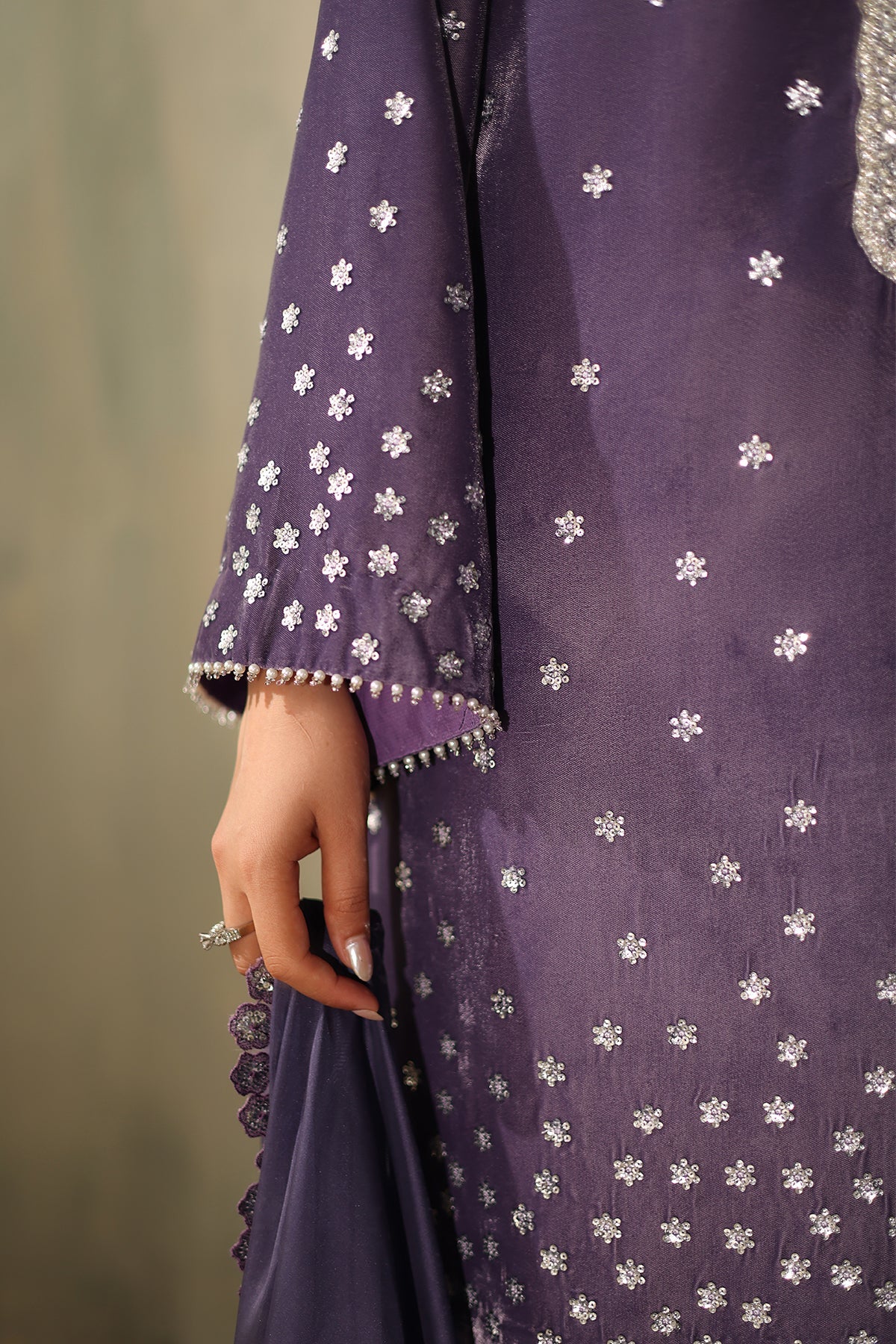 EMBROIDERED VELVET PR-1226