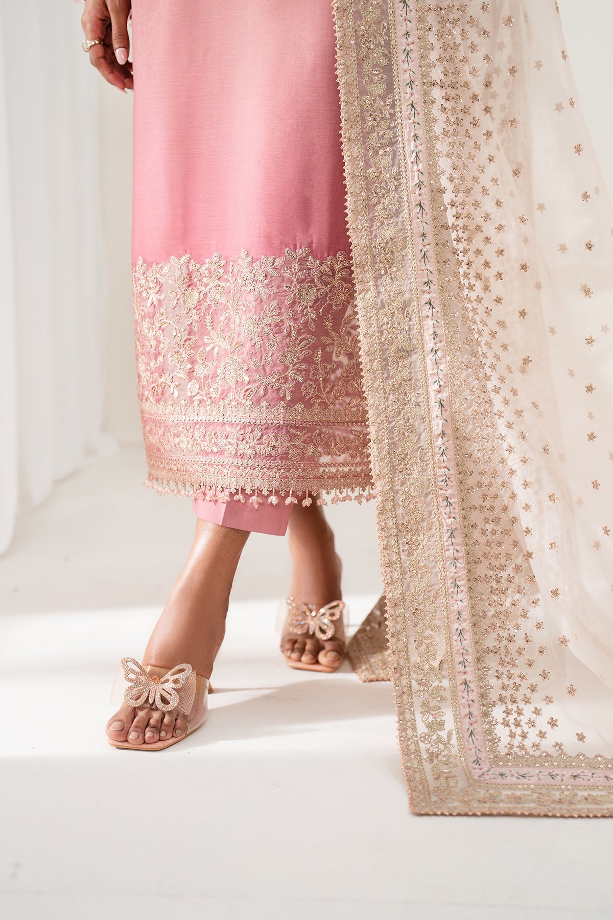 EMBROIDERED CHIFFON UF-4135