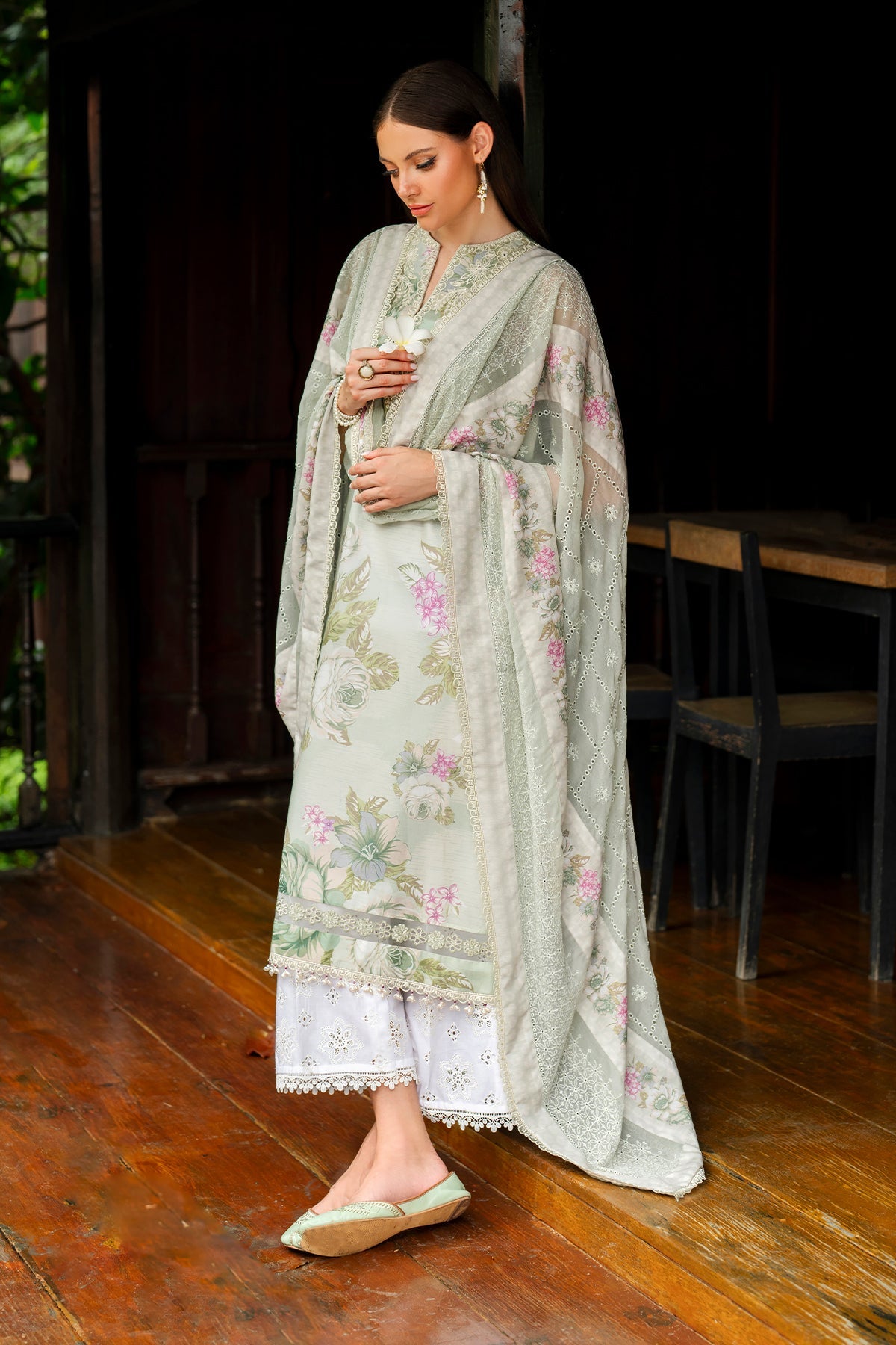 EMBROIDERED LAWN SF-4269