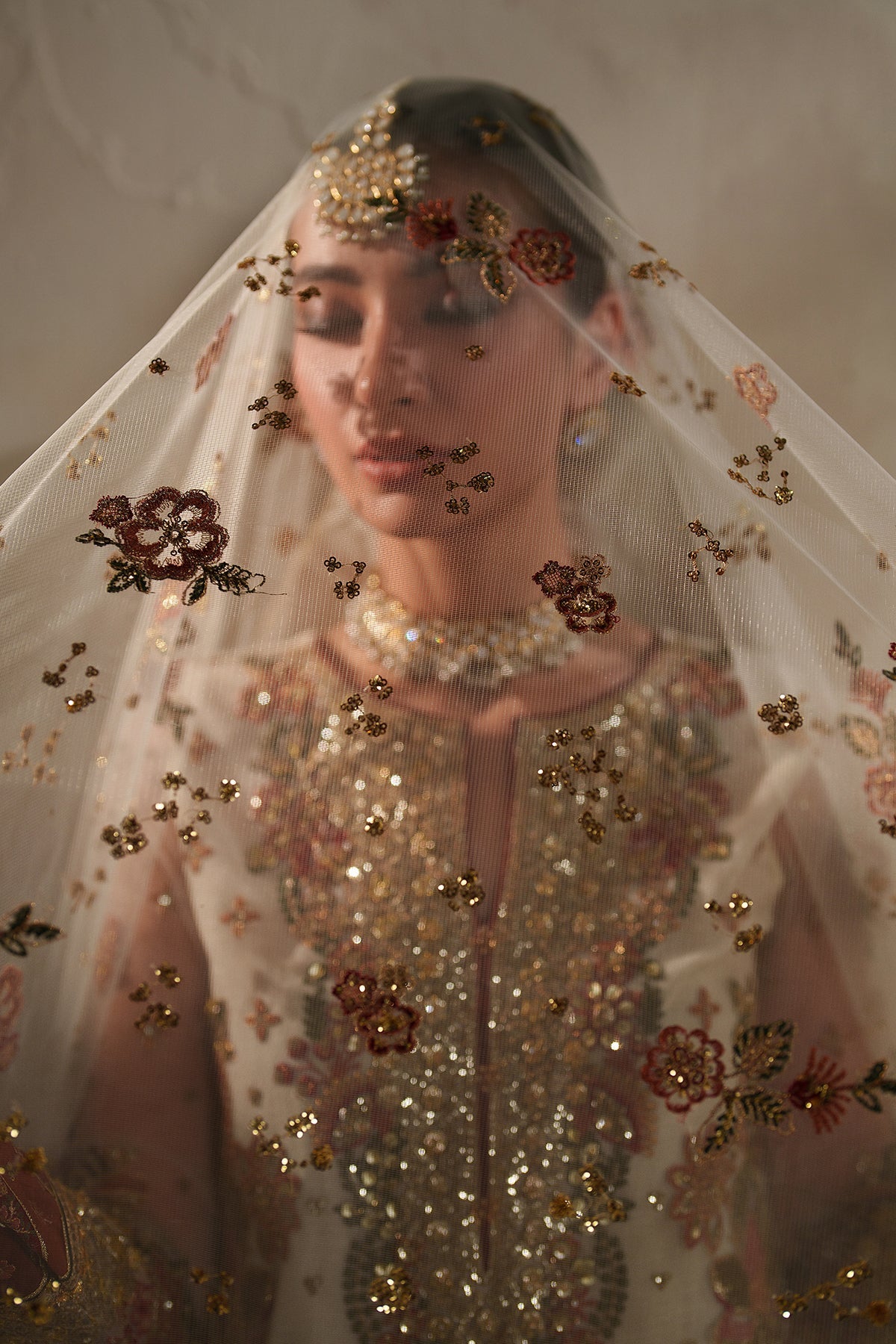 EMBROIDERED NET UF-4368