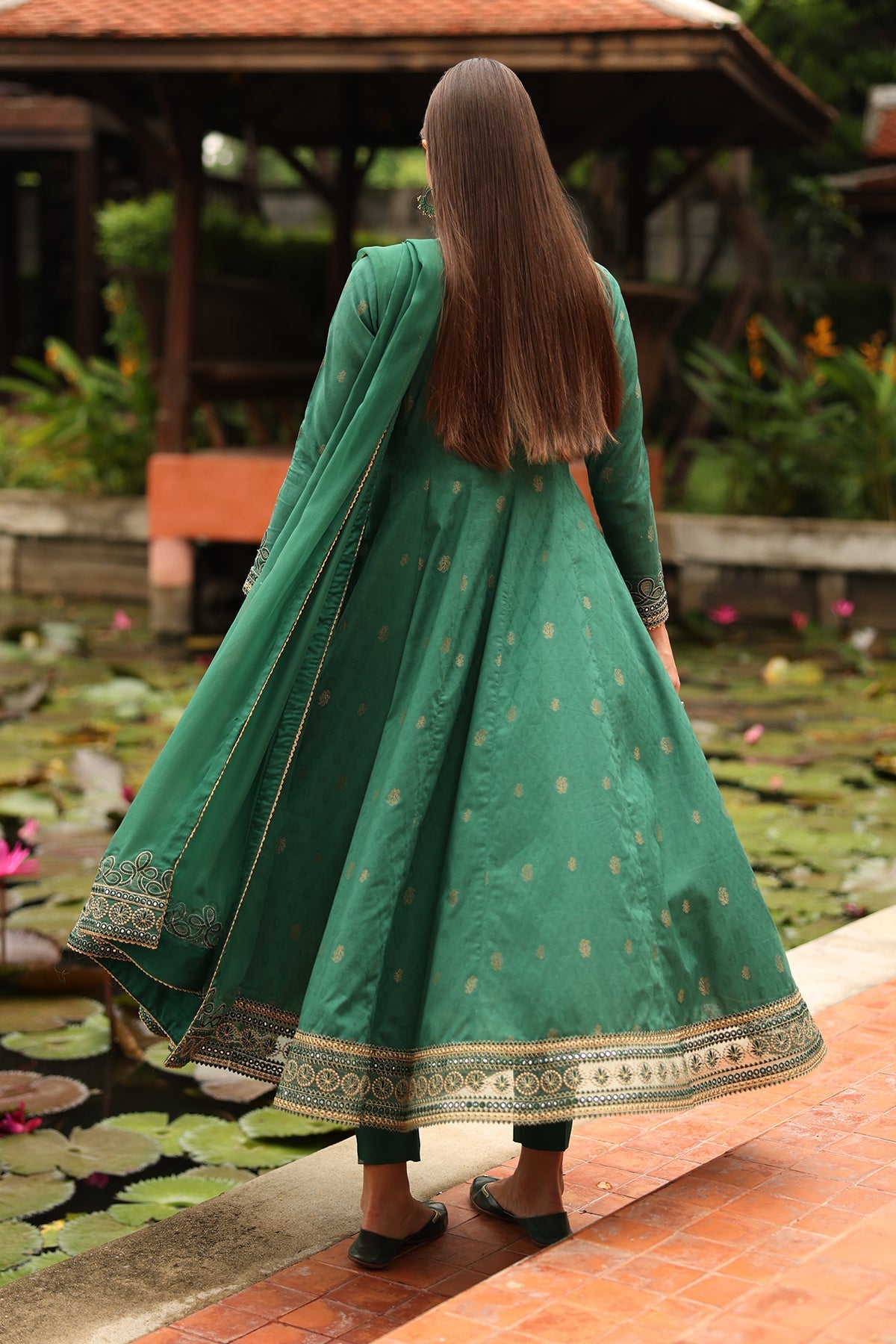 EMBROIDERED JACQUARD LAWN PR-1174