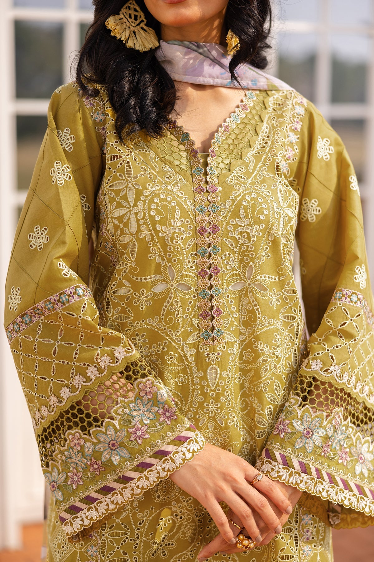 EMBROIDERED LAWN UF-4155