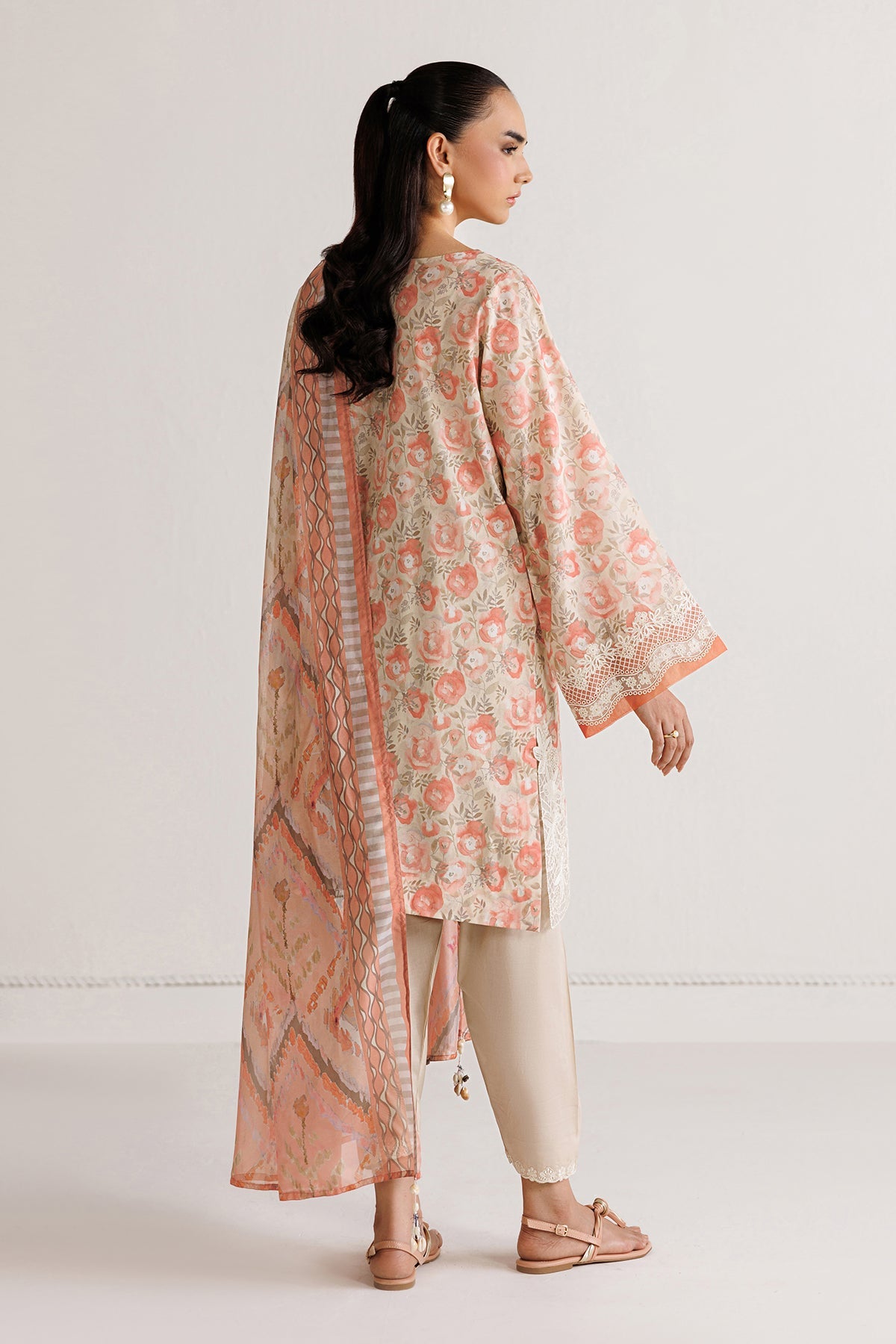 EMBROIDERED LAWN UF-4495