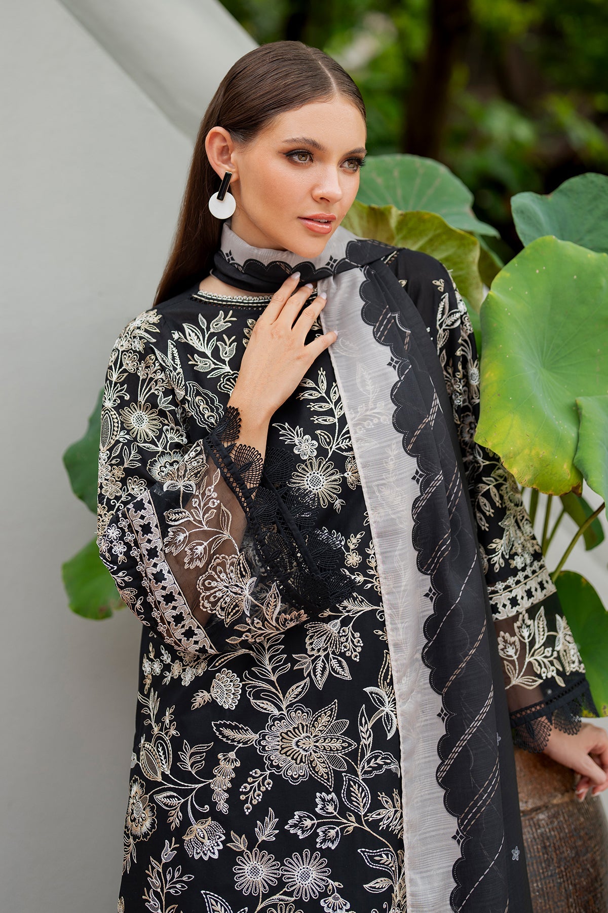 EMBROIDERED LAWN SF-4196