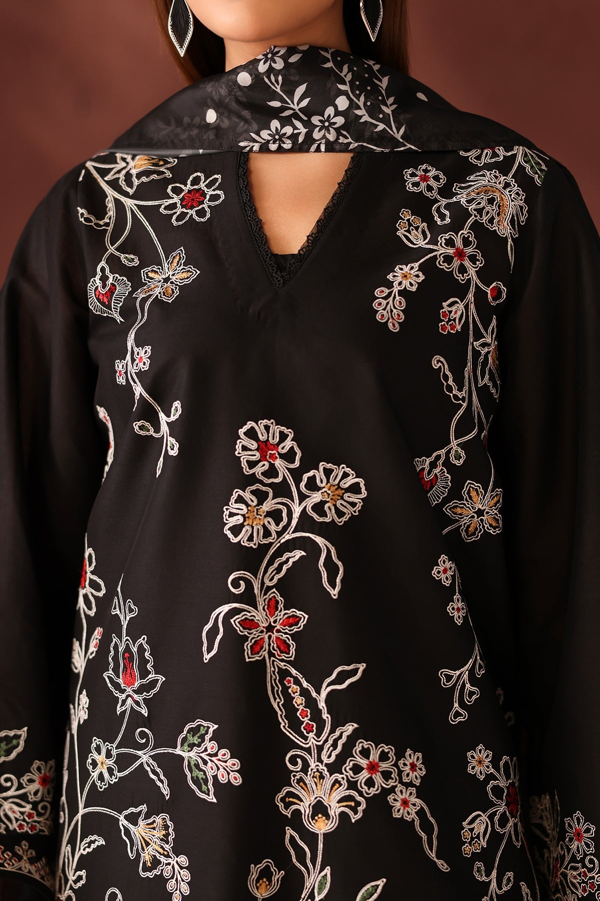 EMBROIDERED LAWN SF-4483