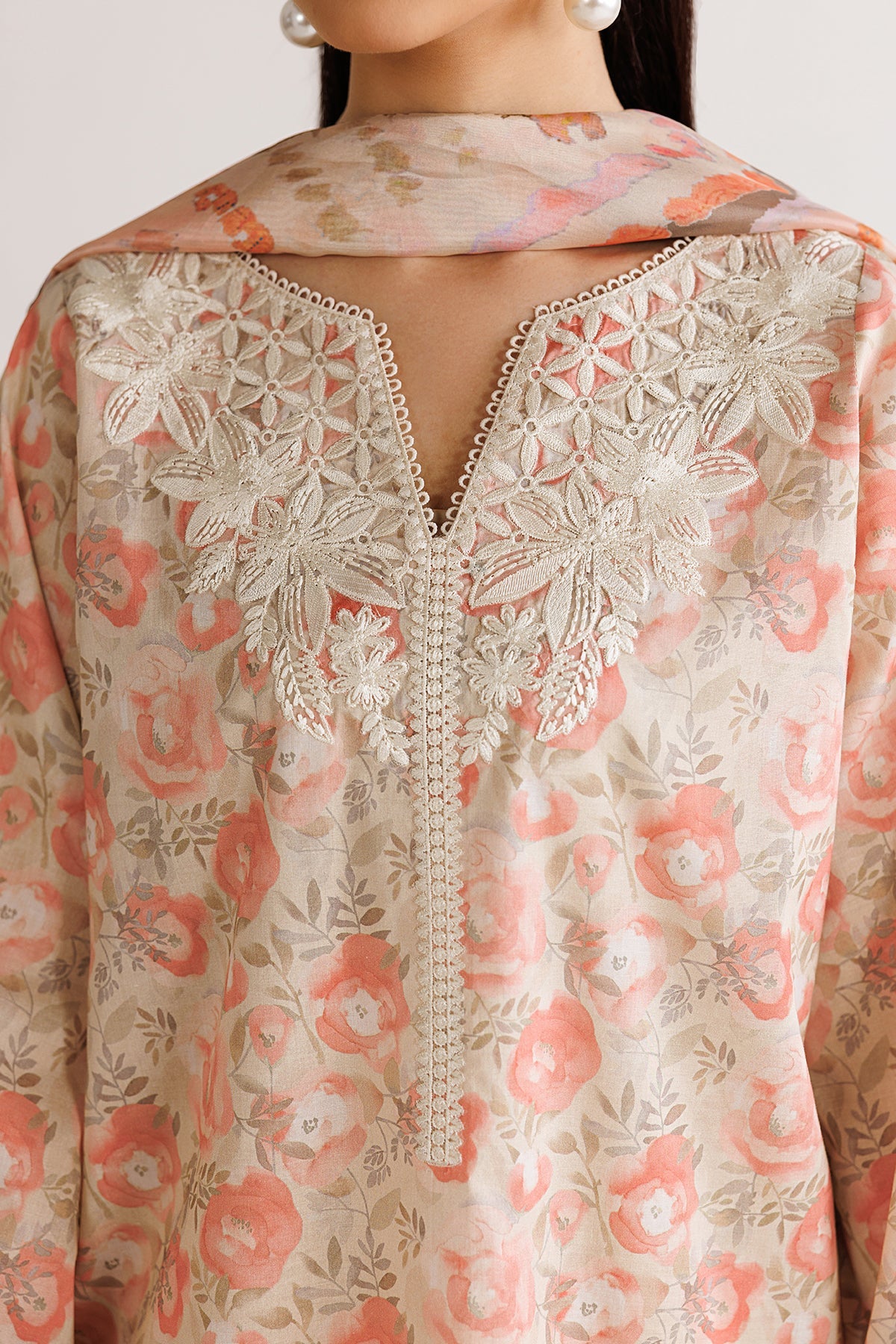 EMBROIDERED LAWN UF-4495