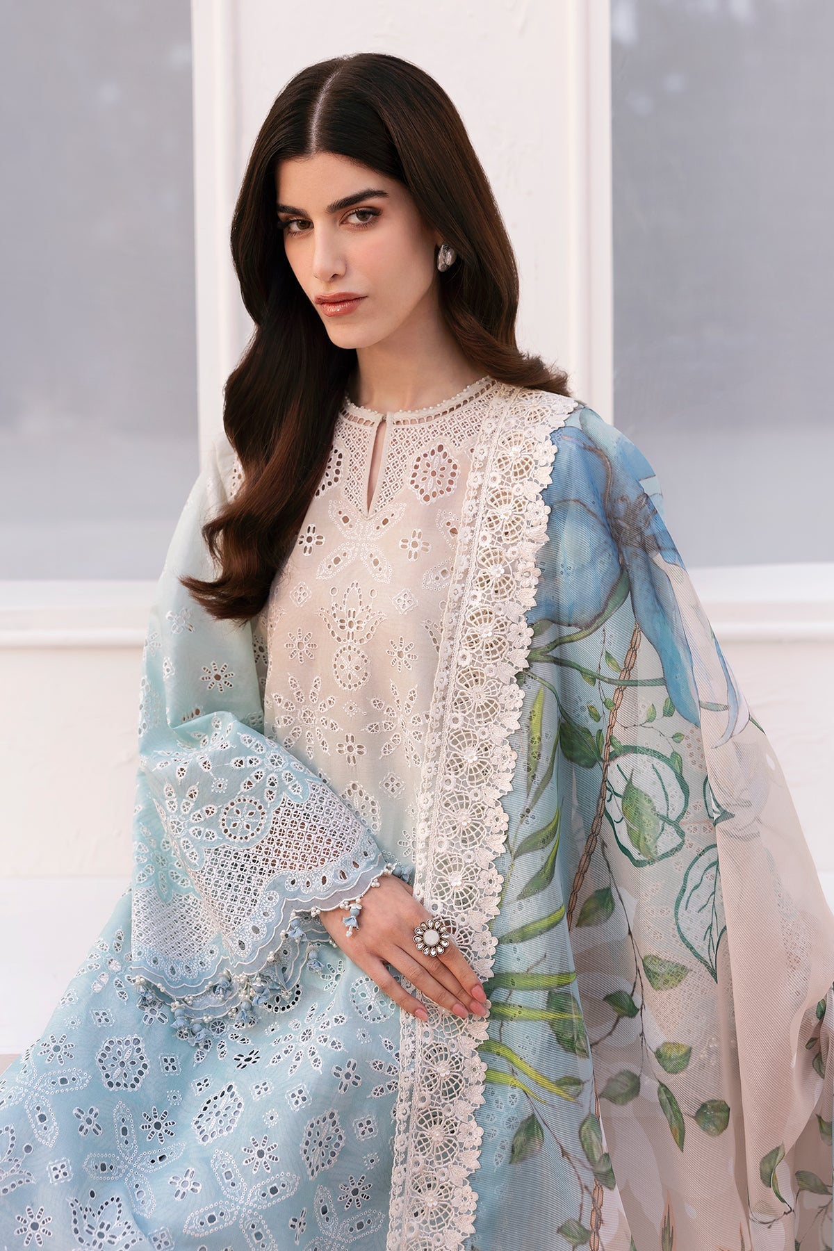 EMBROIDERED LAWN SF-4185