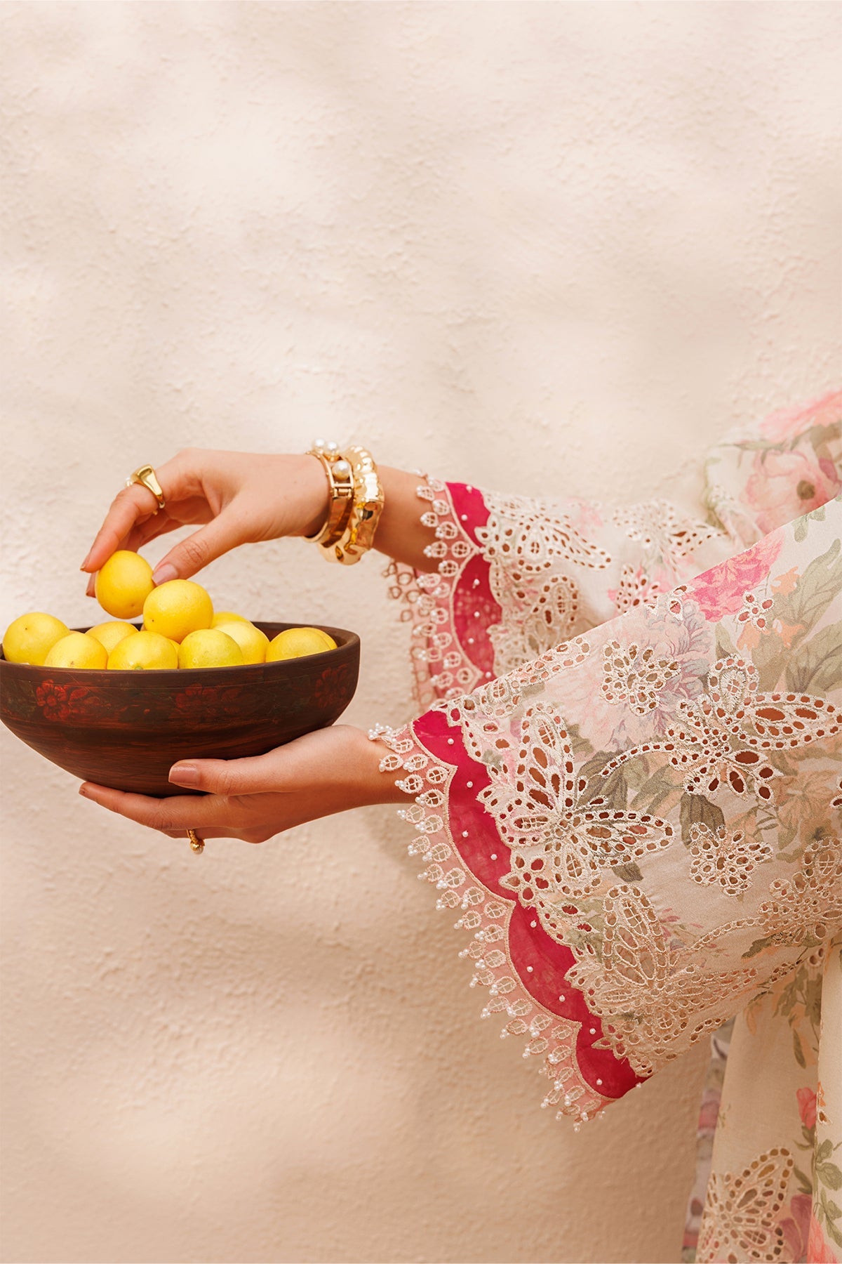EMBROIDERED LAWN UF-4397