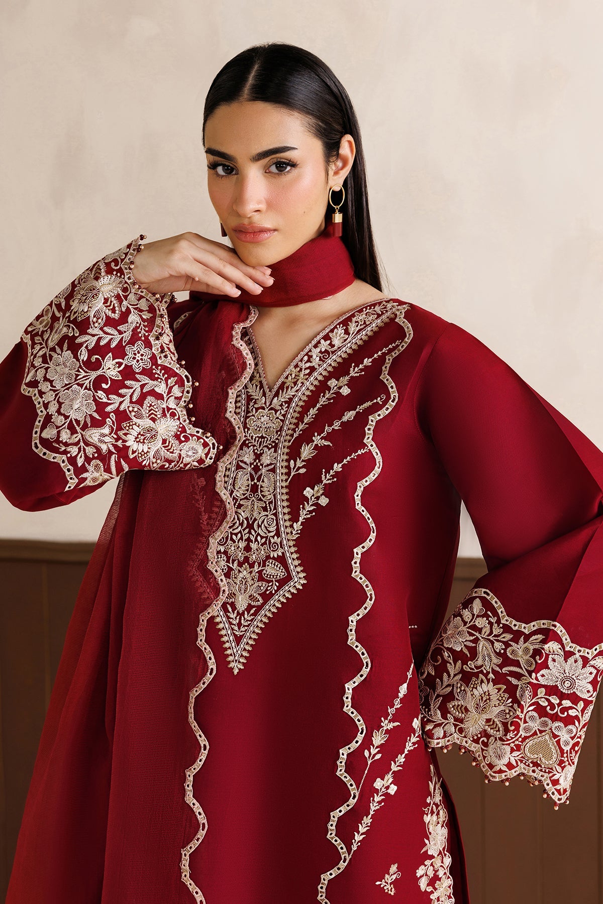 EMBROIDERED LAWN UF-4473