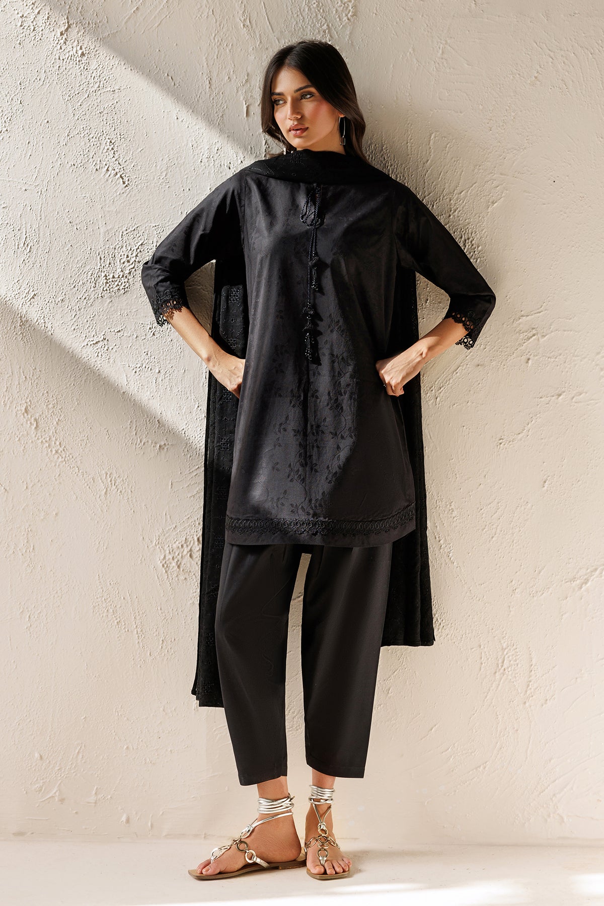 EMBROIDERED JACQUARD PR-1375
