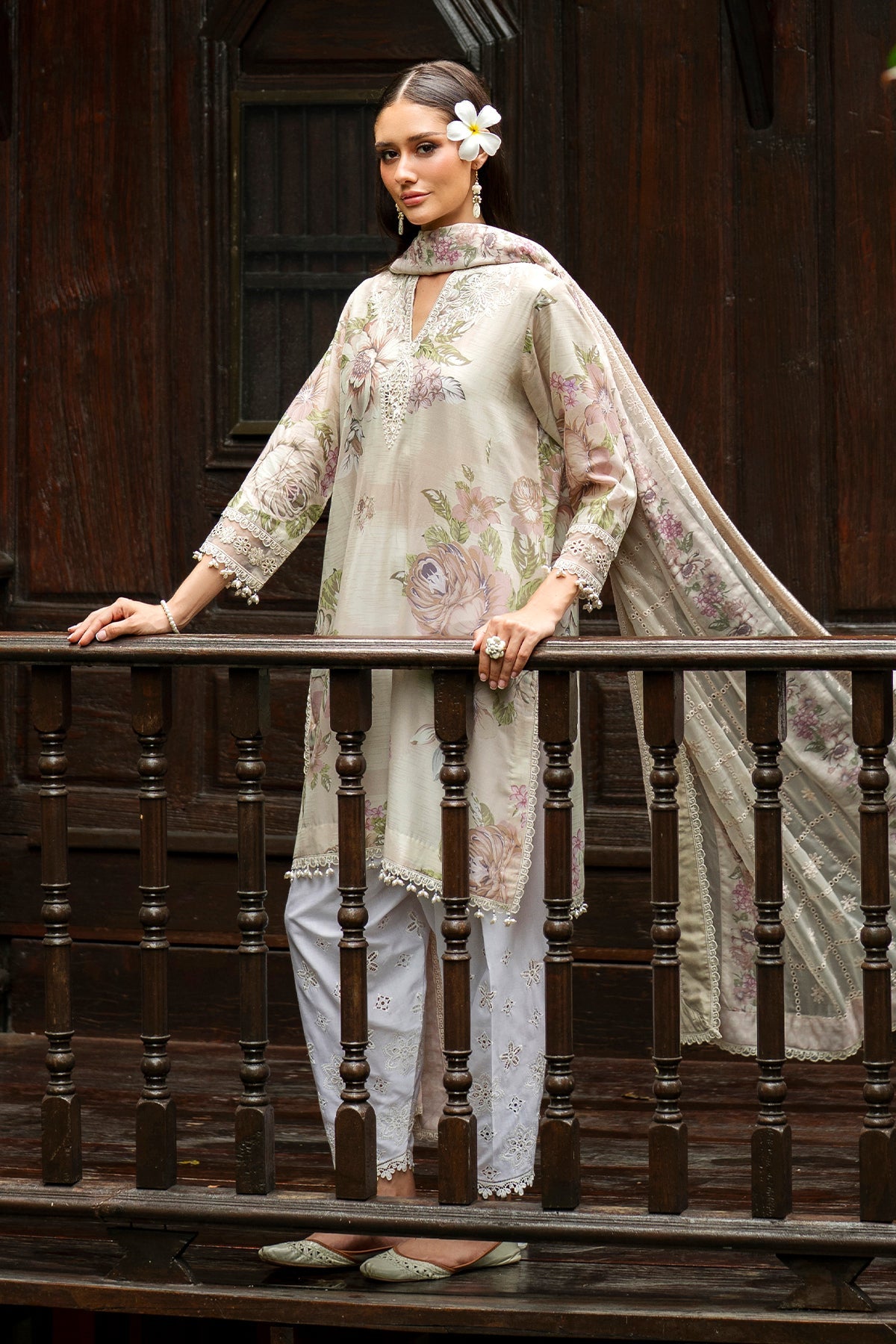 EMBROIDERED LAWN SF-4270