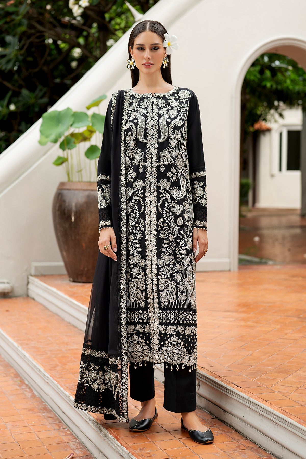 EMBROIDERED LAWN SF-4197