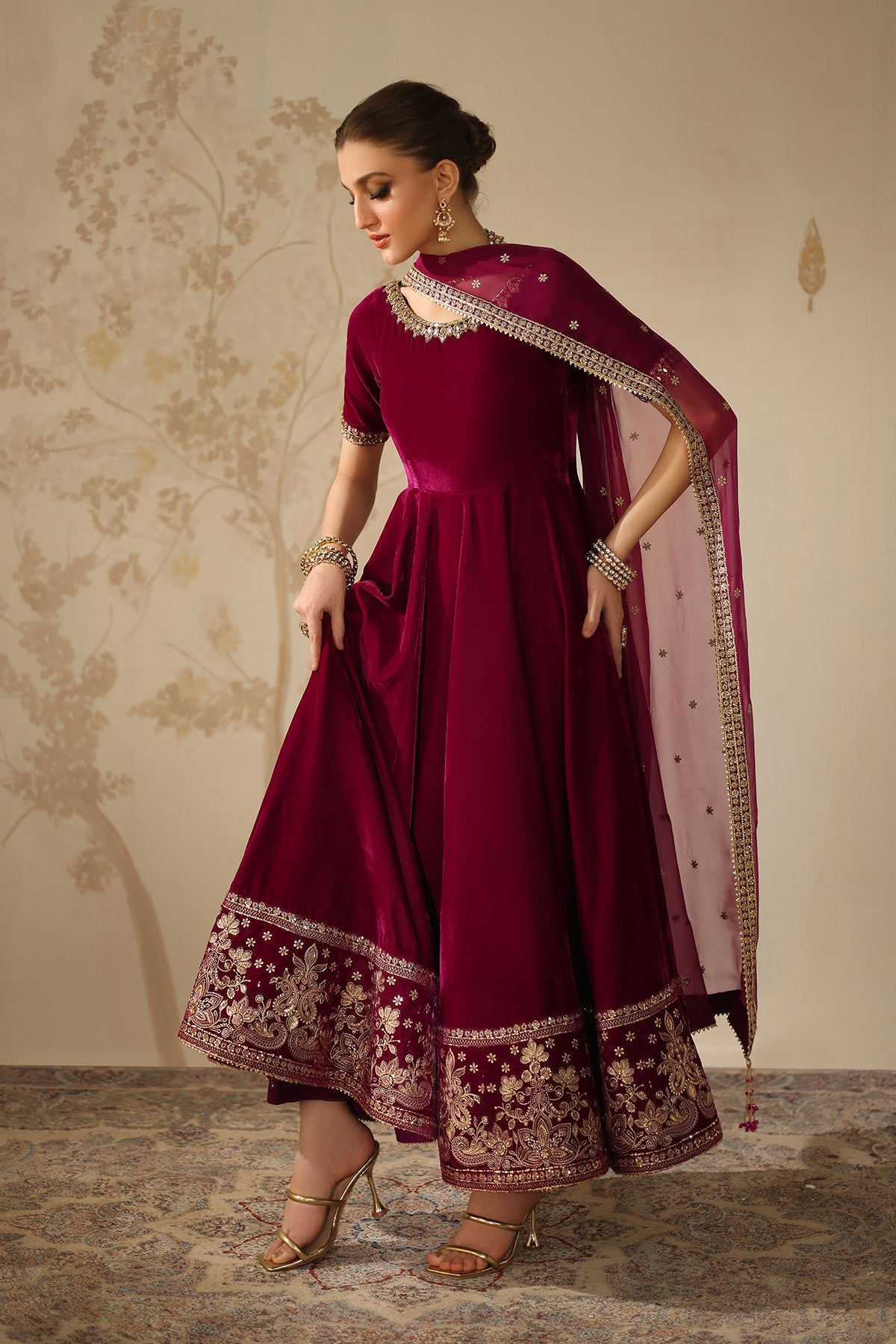 EMBROIDERED VELVET PR-1225