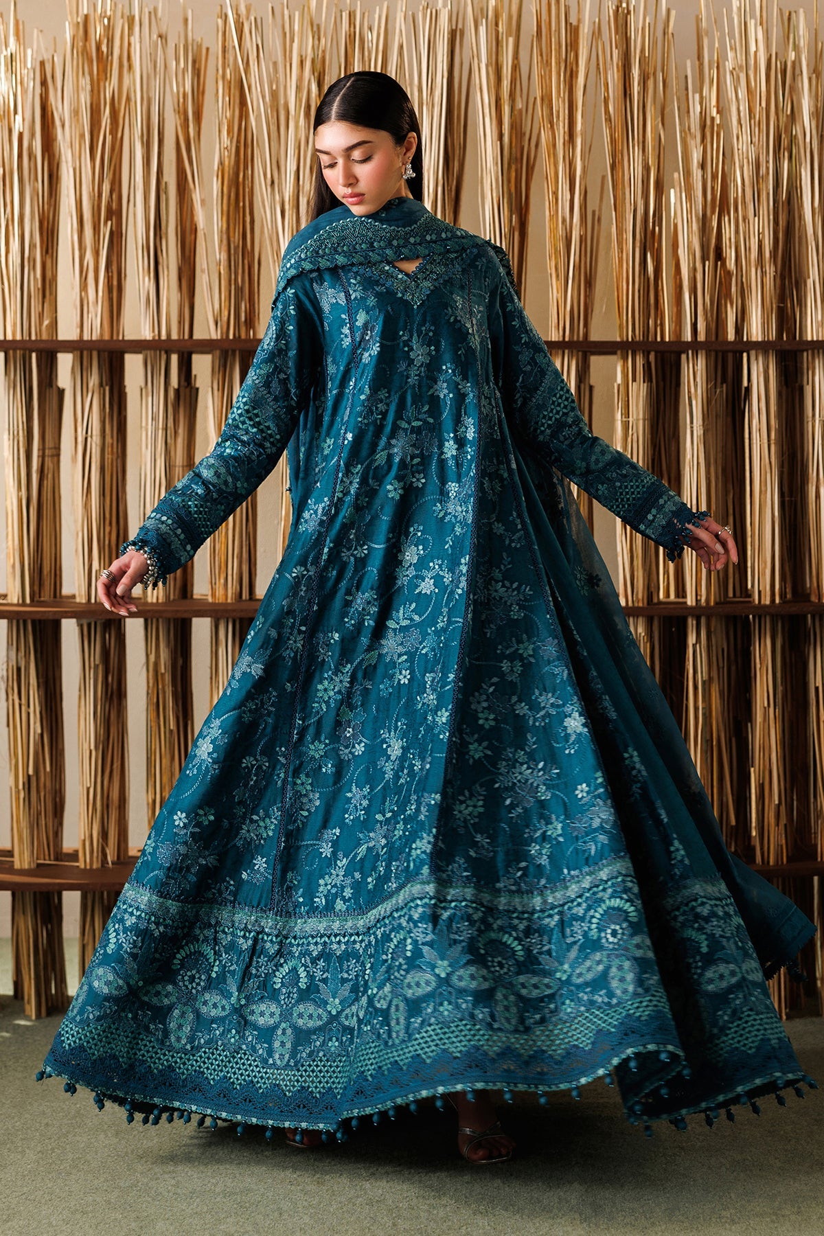EMBROIDERED LAWN EL26-D04 STITCHED
