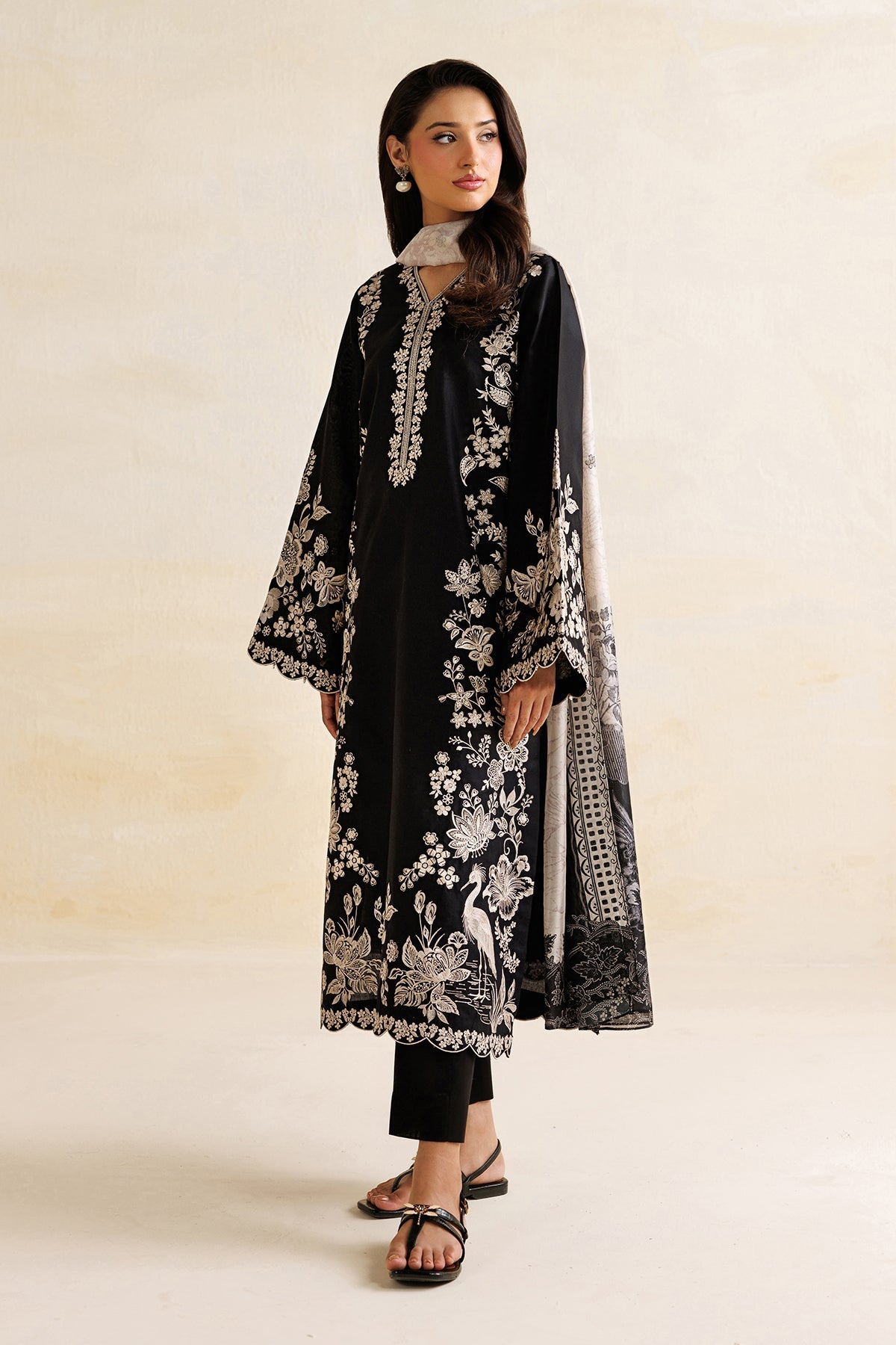 EMBROIDERED LAWN SF-4471