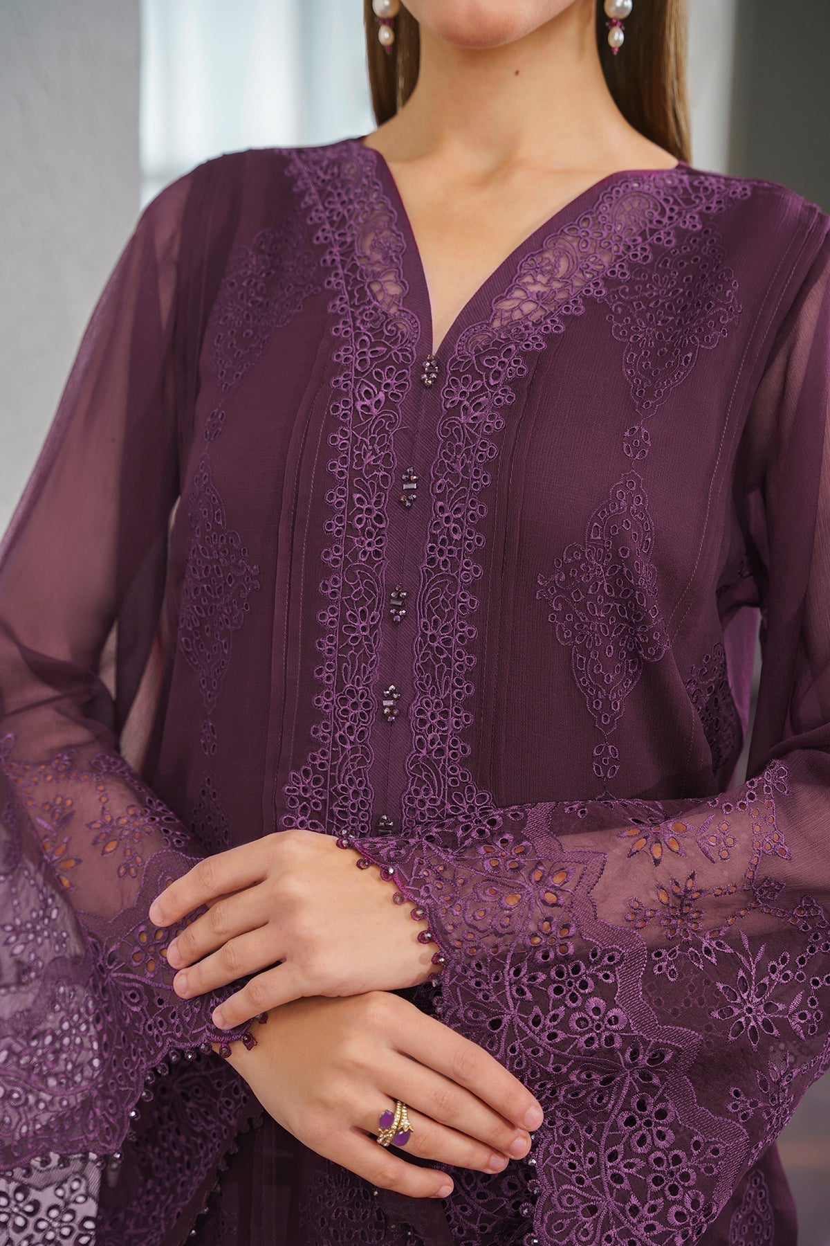 EMBROIDERED CHIFFON SF-519