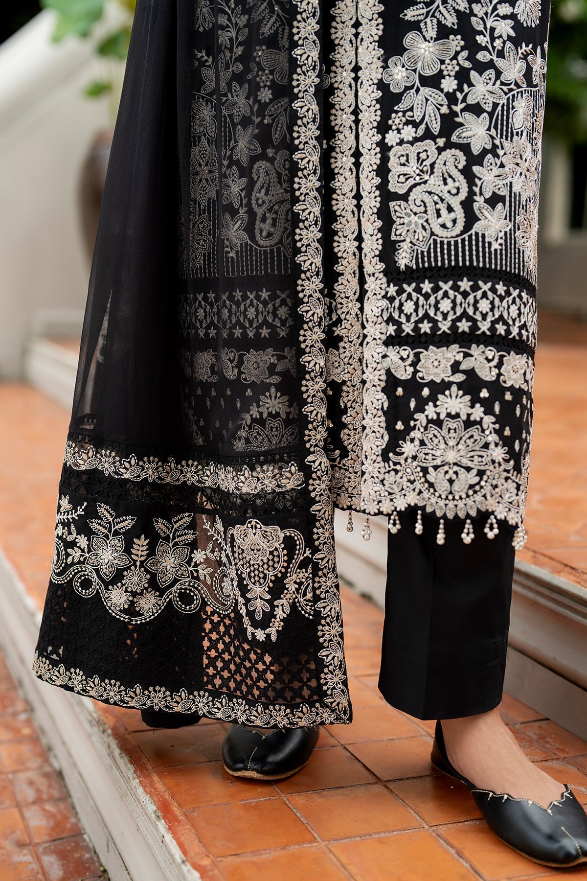 EMBROIDERED LAWN SF-4197