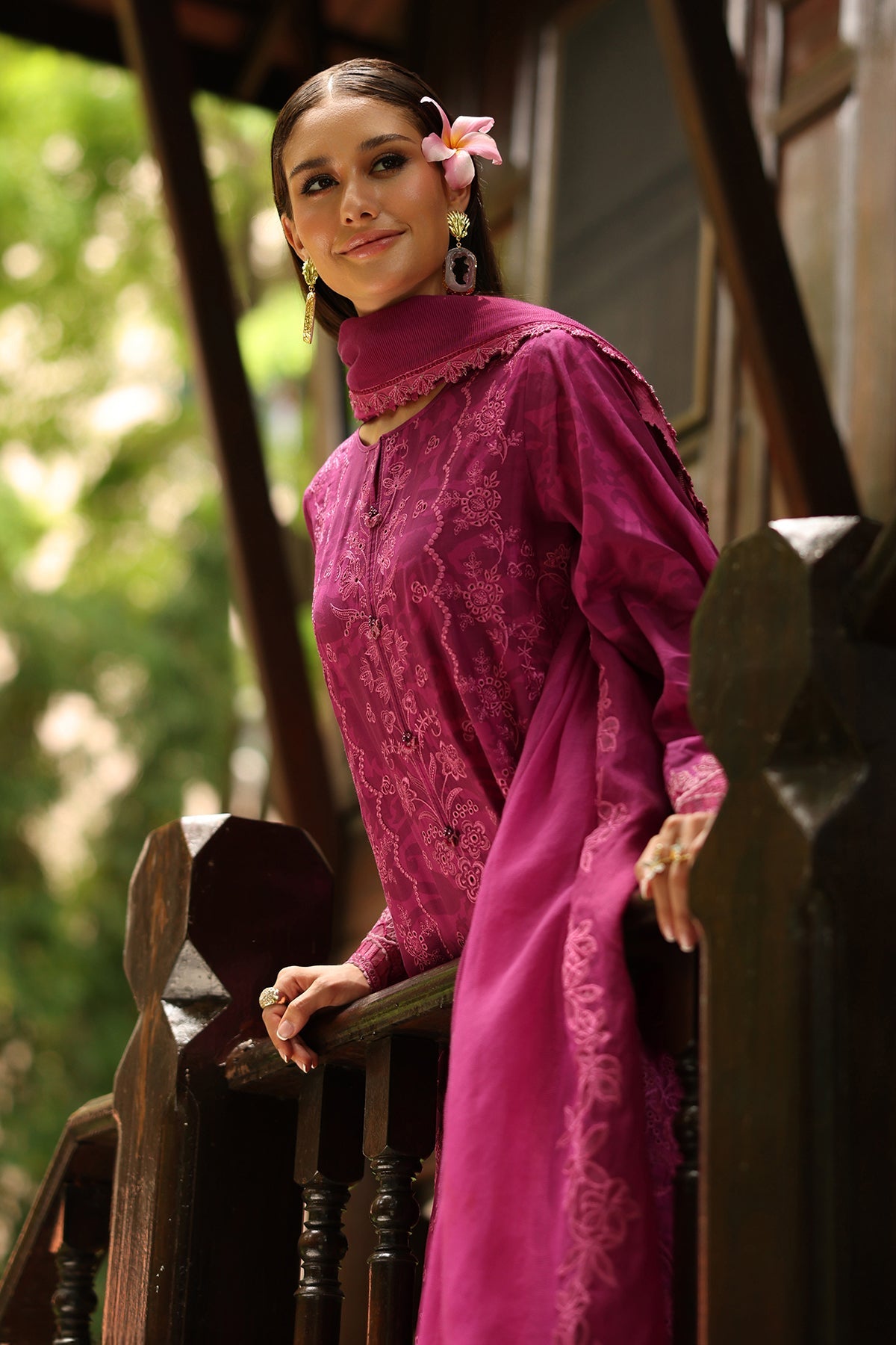 EMBROIDERED LAWN UF-4254