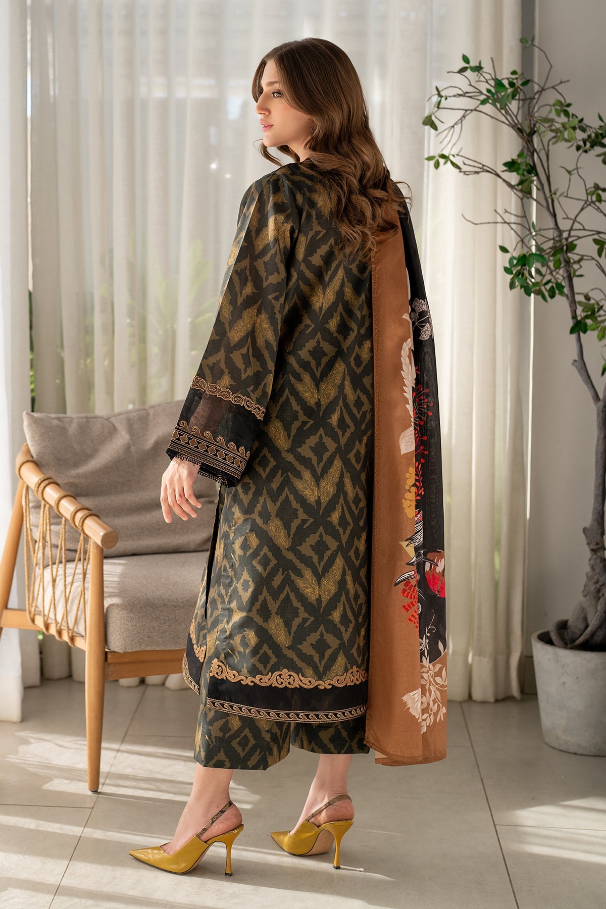 EMBROIDERED PRINTED LAWN SF-4094