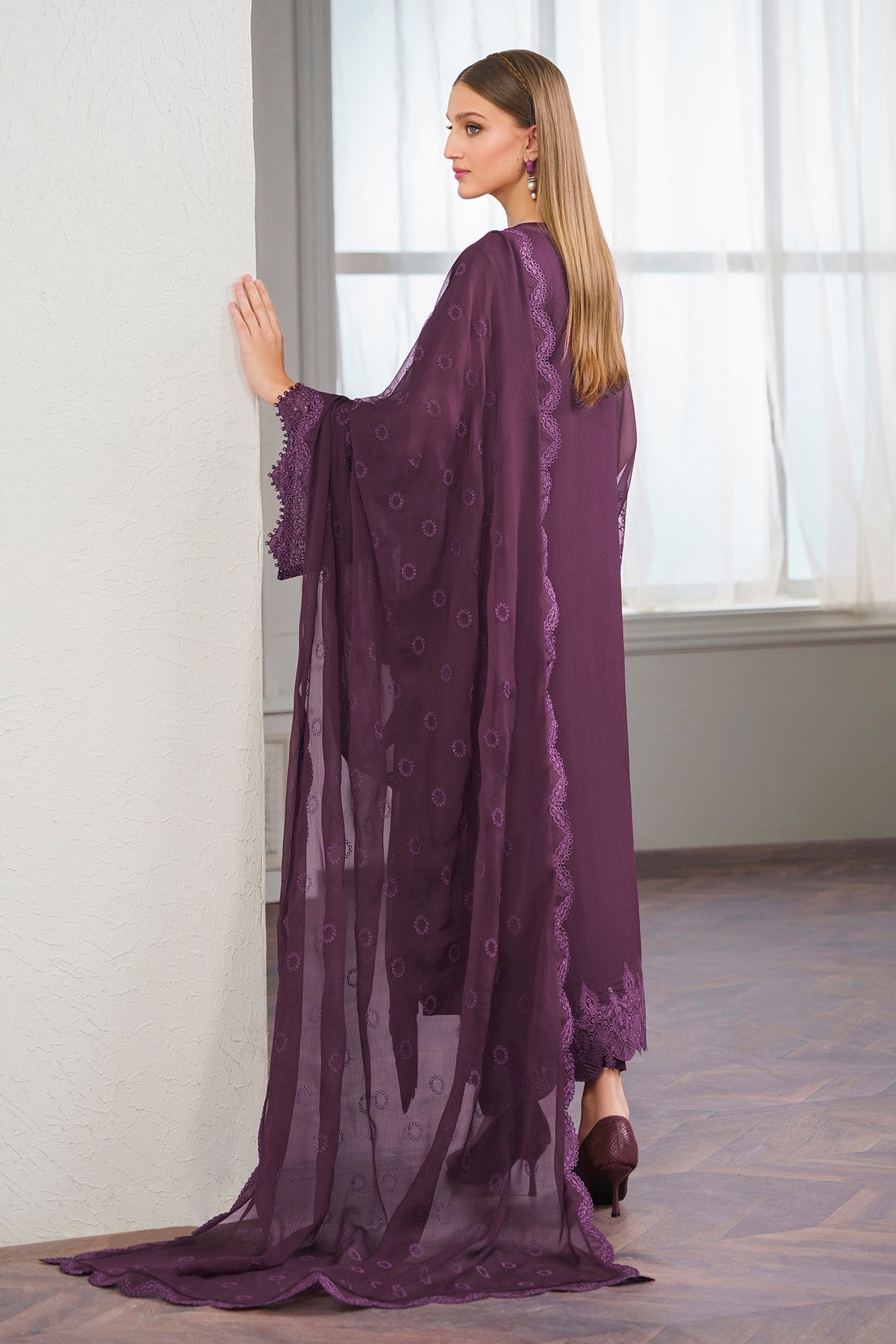 EMBROIDERED CHIFFON SF-519