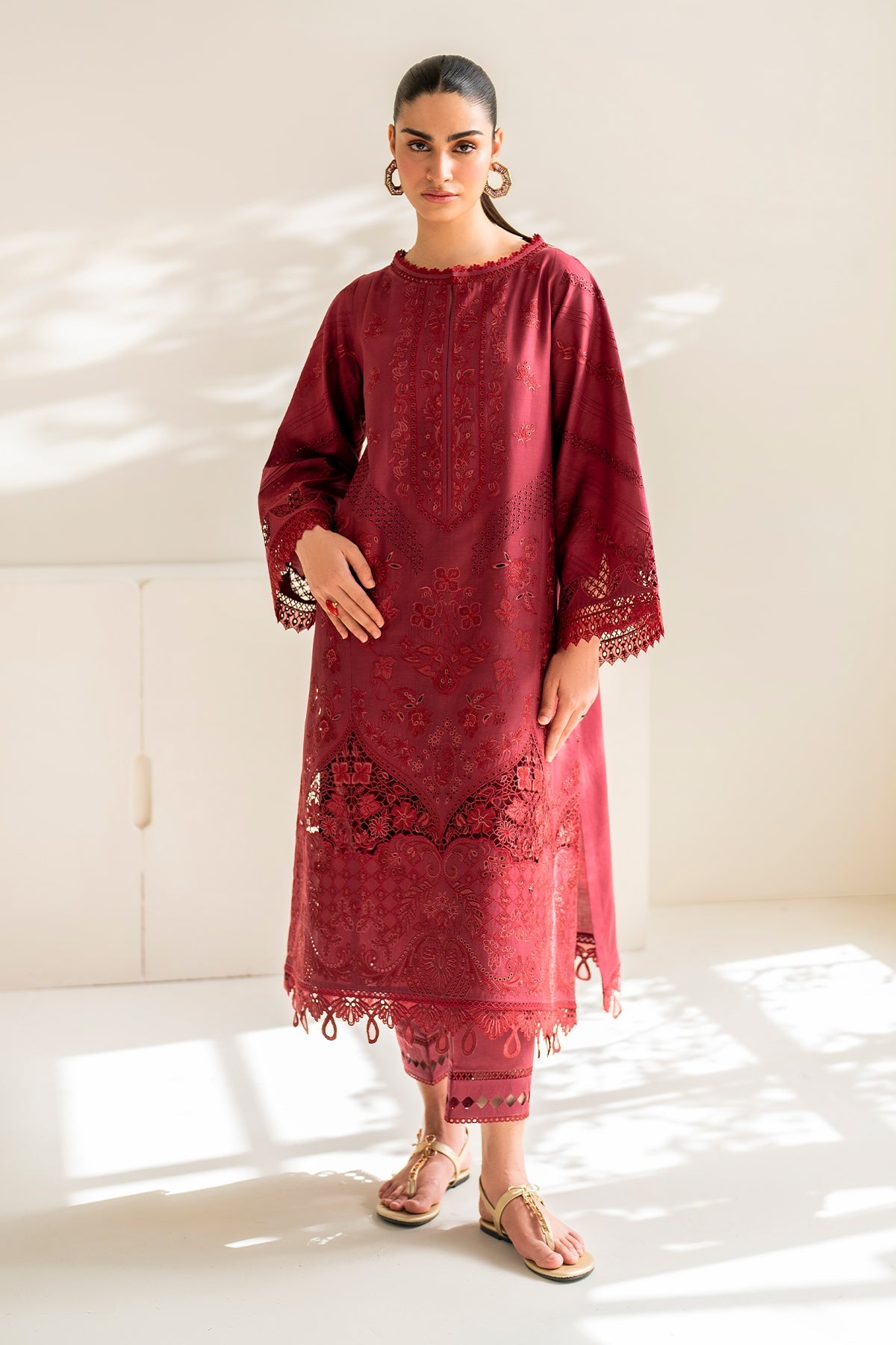 EMBROIDERED LAWN UF-676