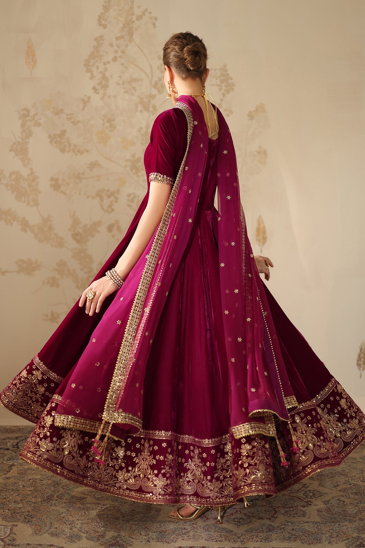 EMBROIDERED VELVET PR-1225