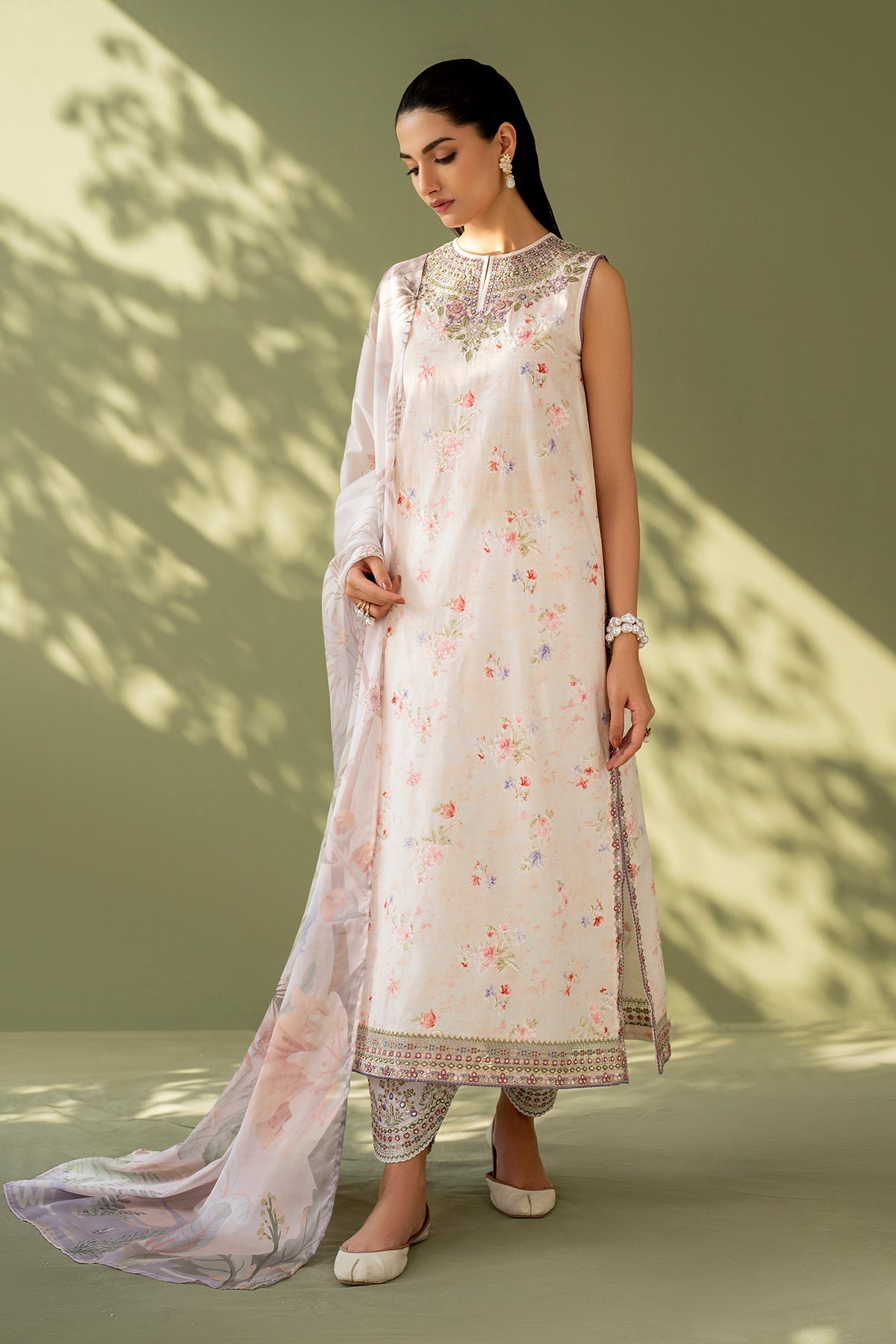 EMBROIDERED PRINTED LAWN UF-4169