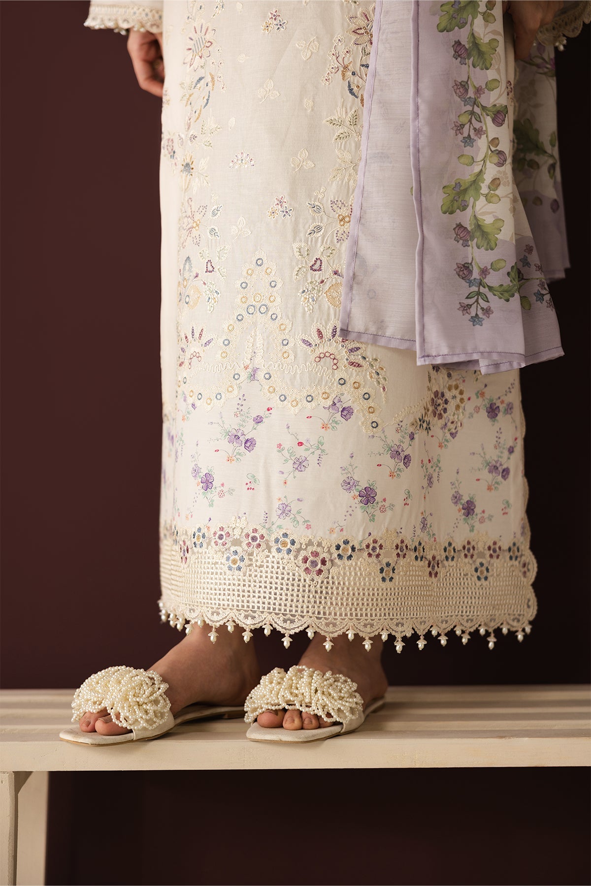 EMBROIDERED JACQUARD LAWN SF-4433