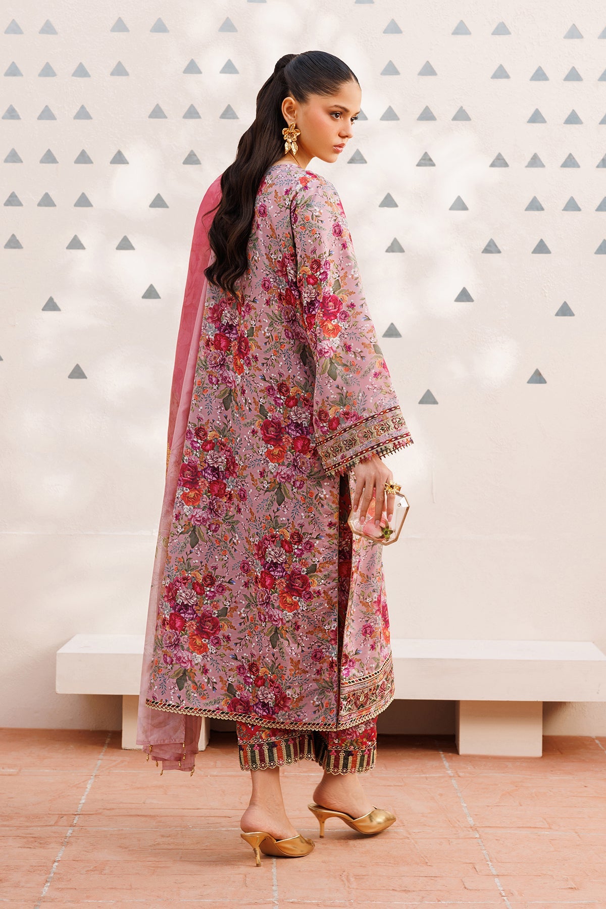 EMBROIDERED LAWN UF-4398