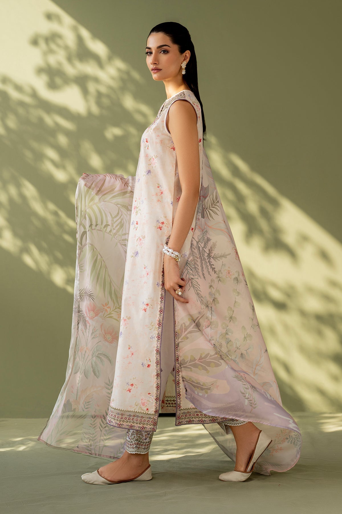EMBROIDERED PRINTED LAWN UF-4169