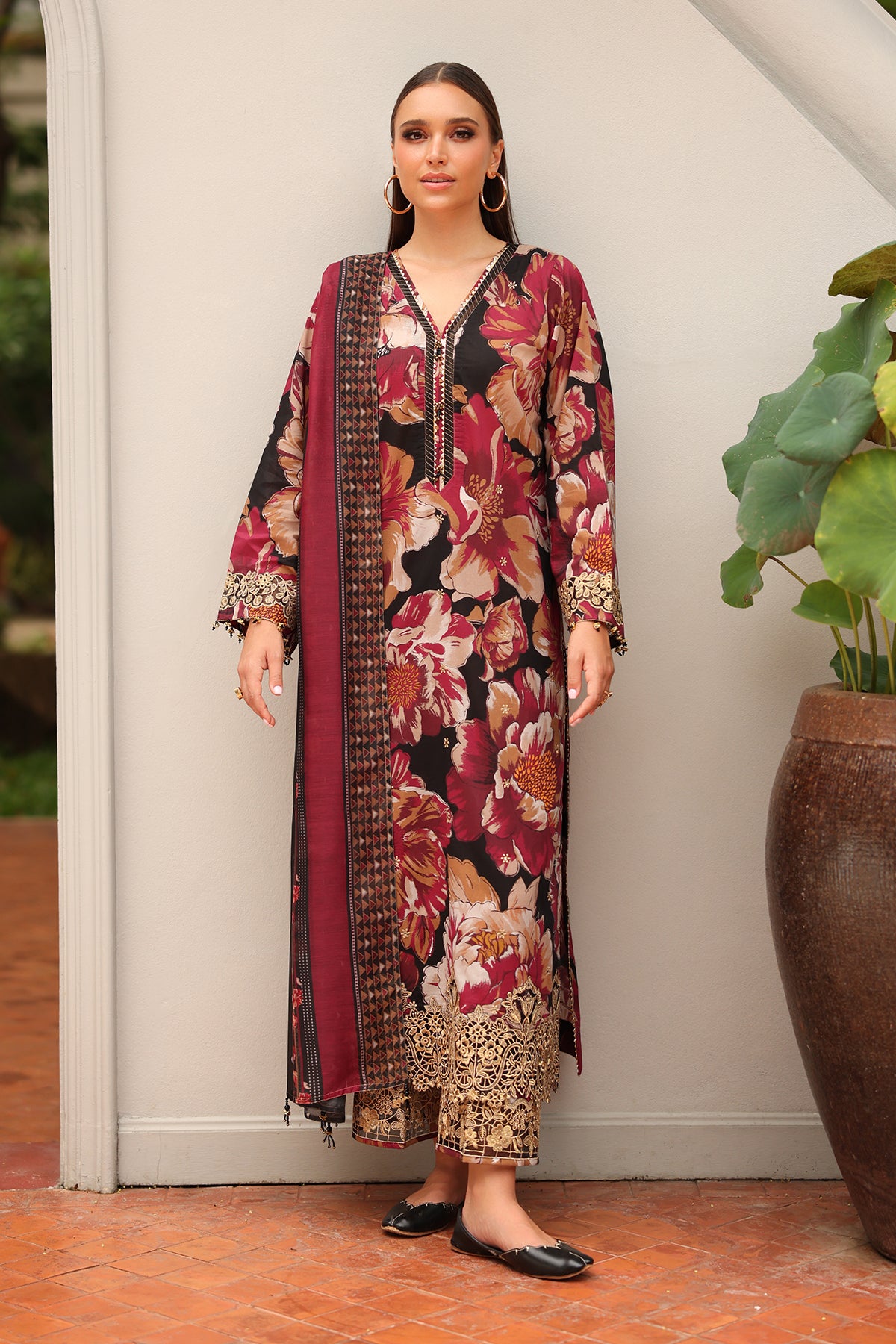 EMBROIDERED PRINTED LAWN UF-4255