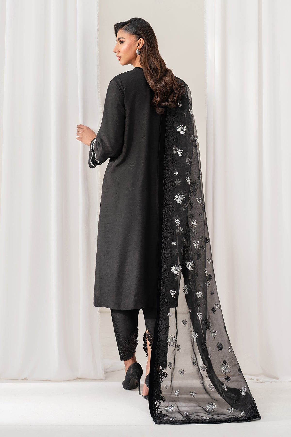 EMBROIDERED RAW SILK UF-4137