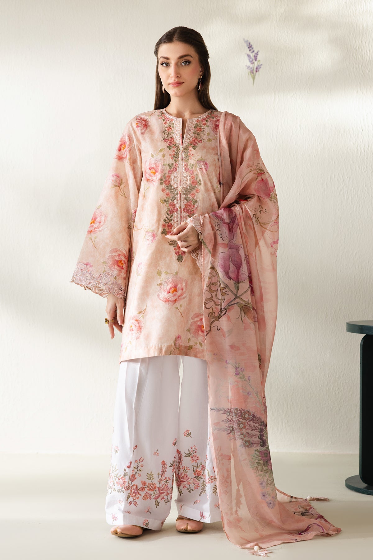 EMBROIDERED LAWN SF-4427