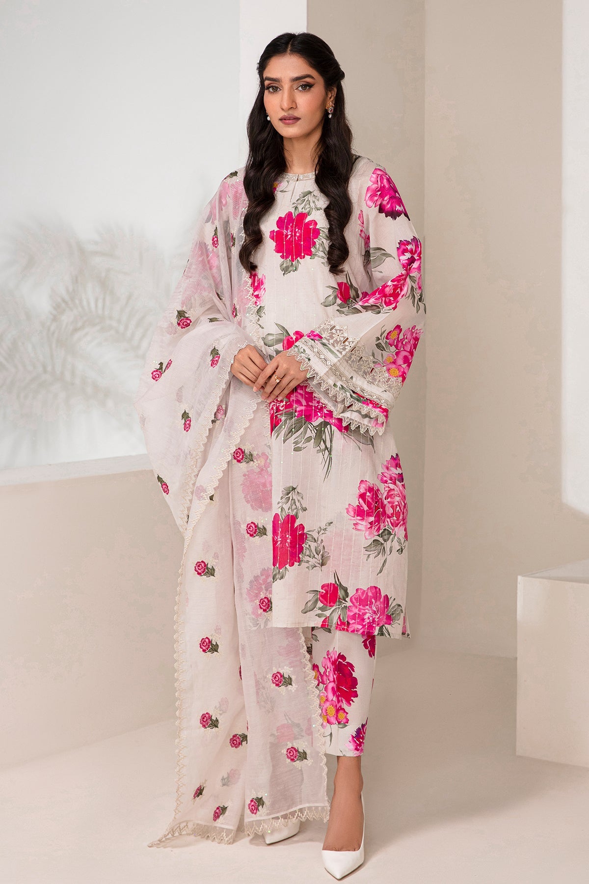 EMBROIDERED LAWN UF-347