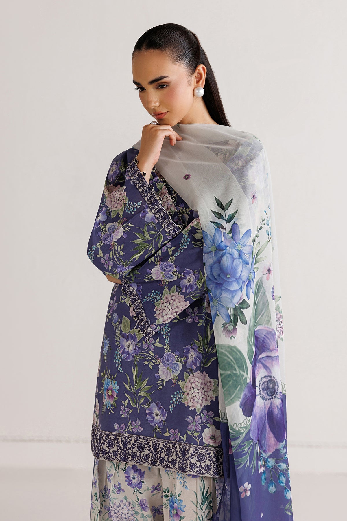 EMBROIDERED LAWN UF-4496