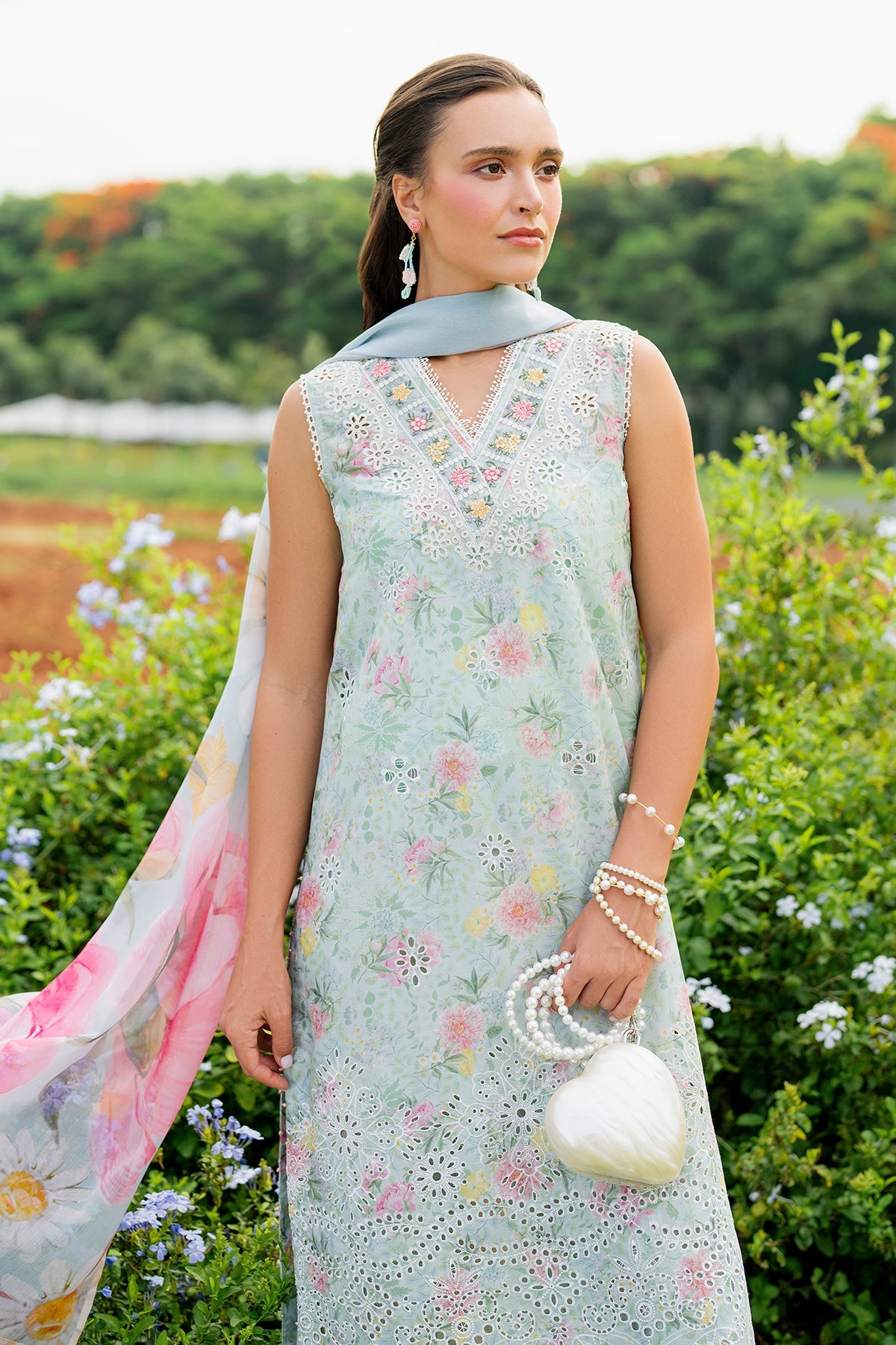 EMBROIDERED LAWN UF-4217