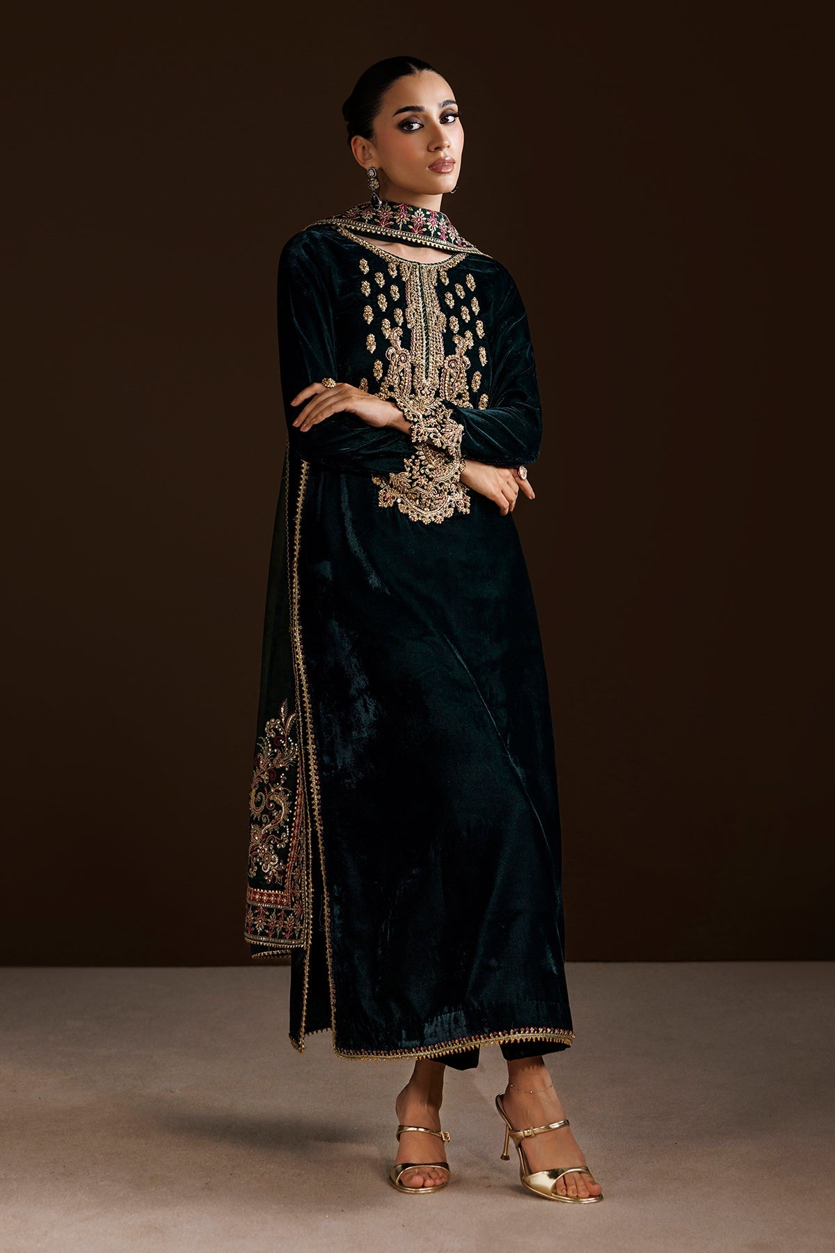 EMBROIDERED VELVET PR-1407