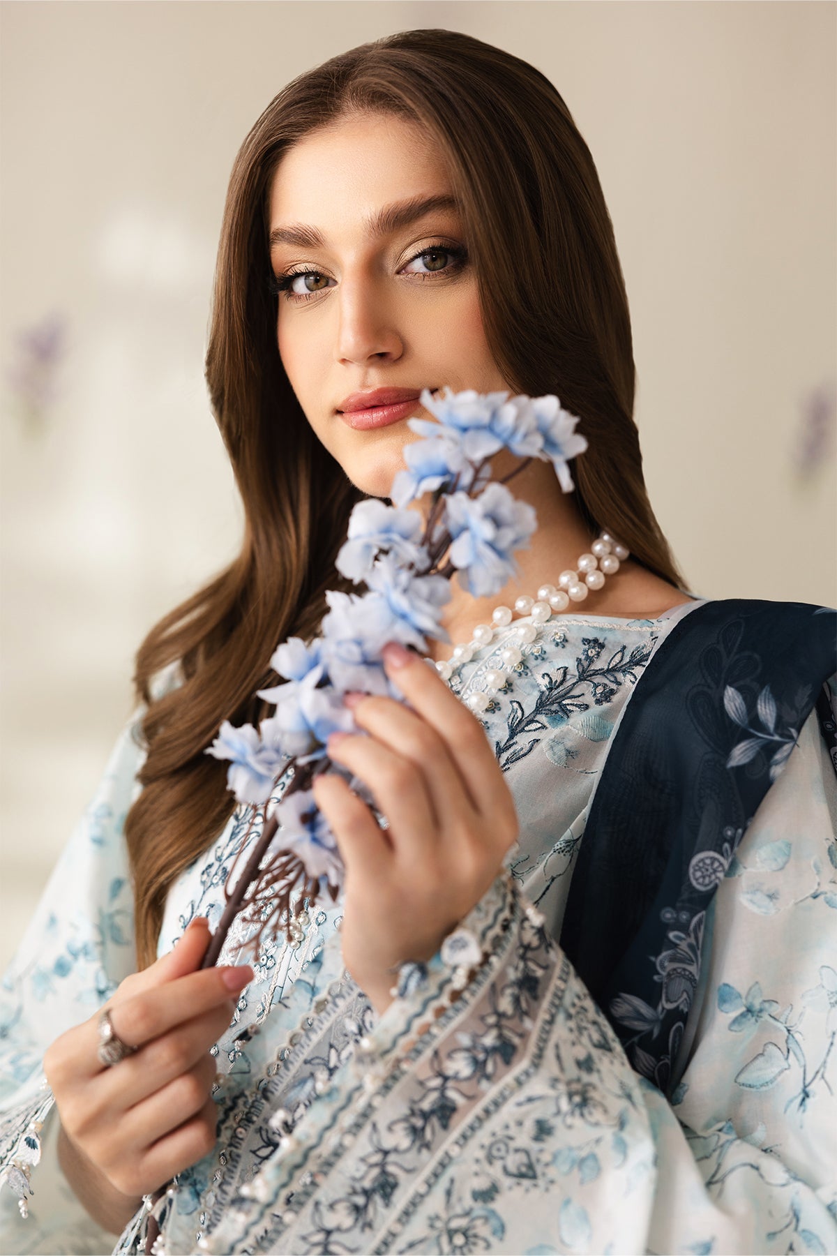 EMBROIDERED LAWN UF-4422