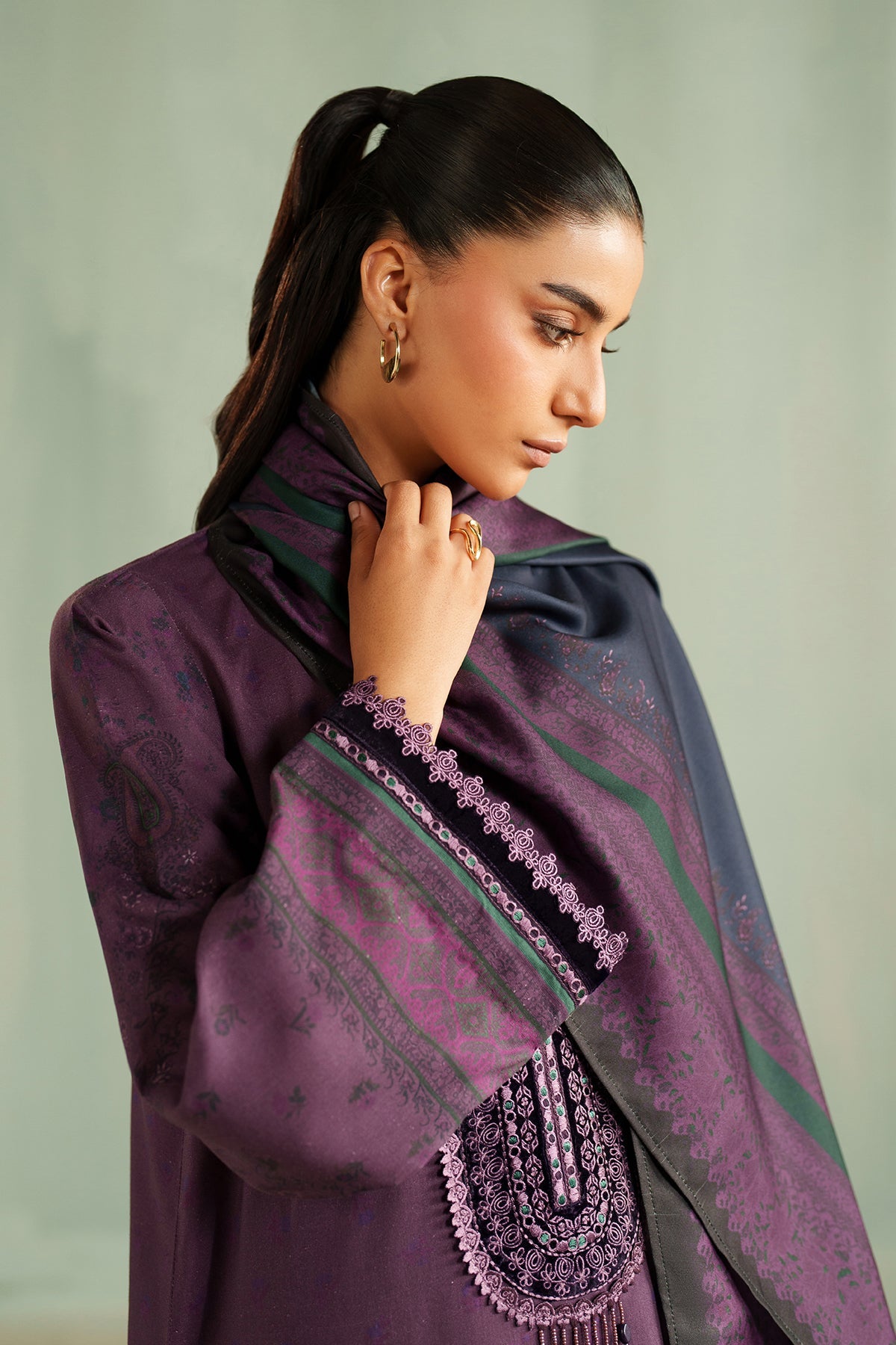 EMBROIDERED KHADDAR UF-4323