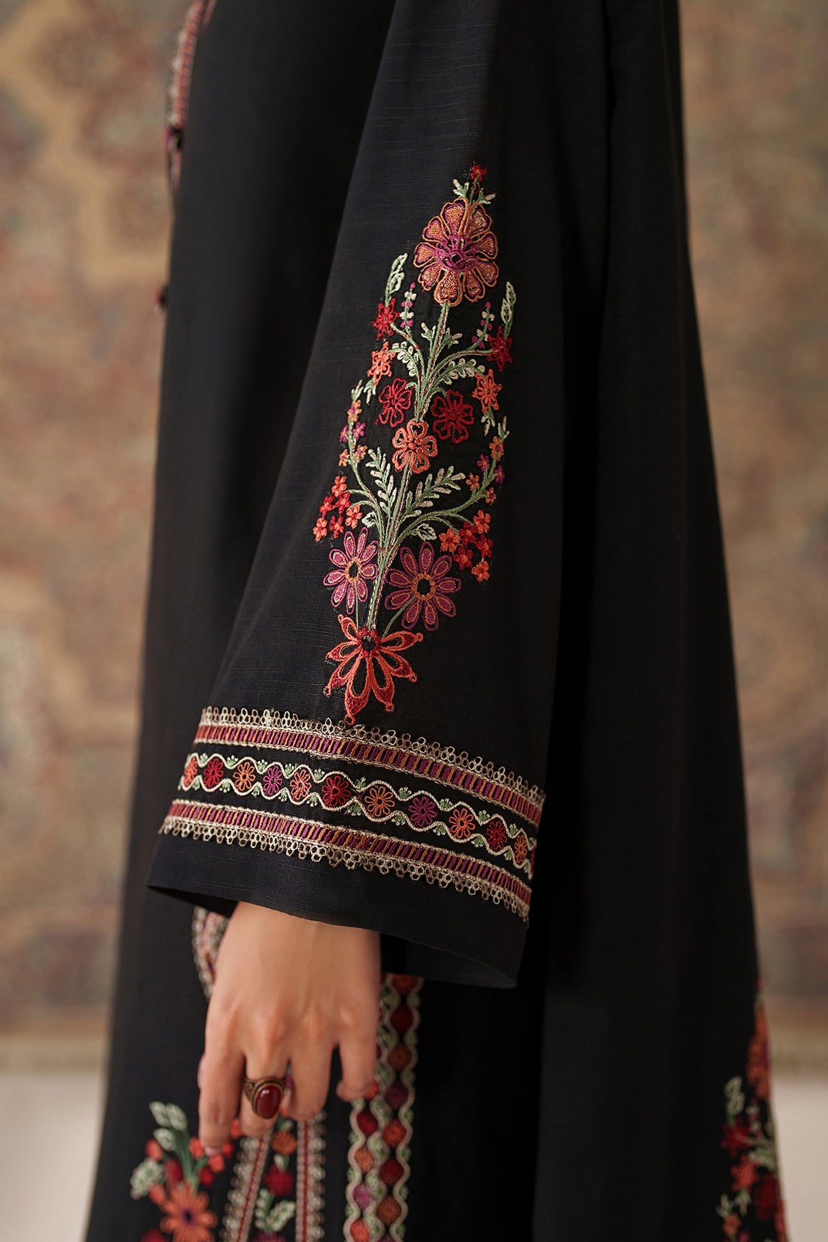 EMBROIDERED KHADDAR SF-4346