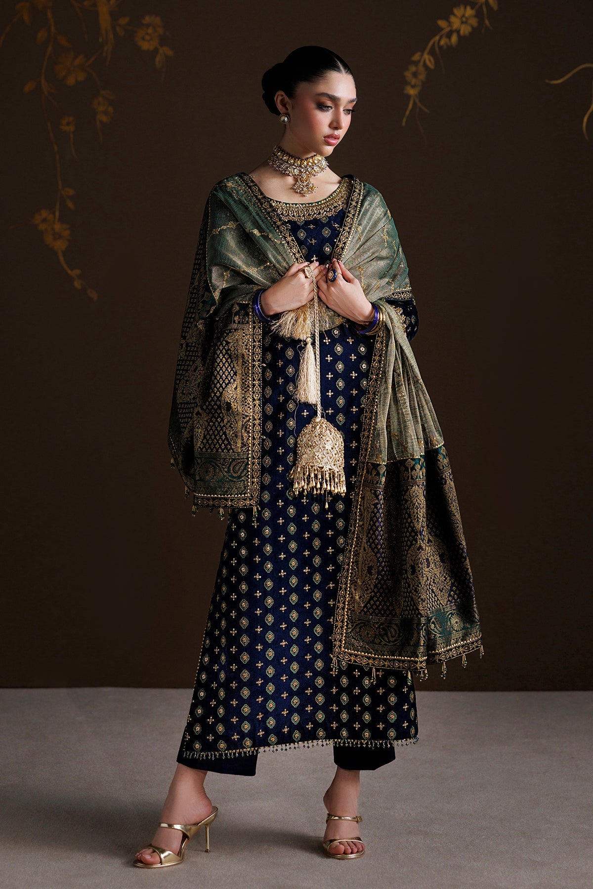 EMBROIDERED VELVET SF-4551